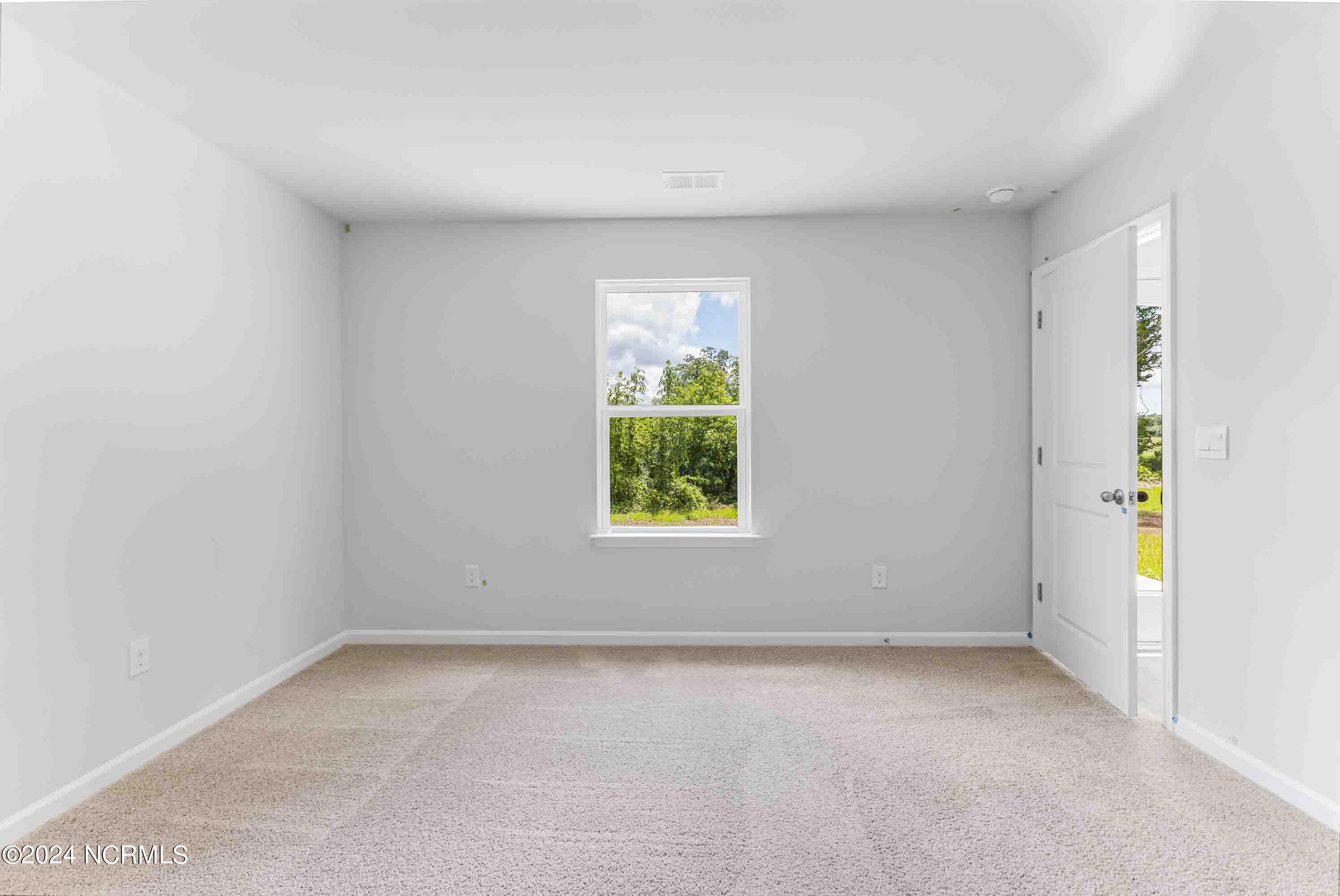 100533659 | Photo 21