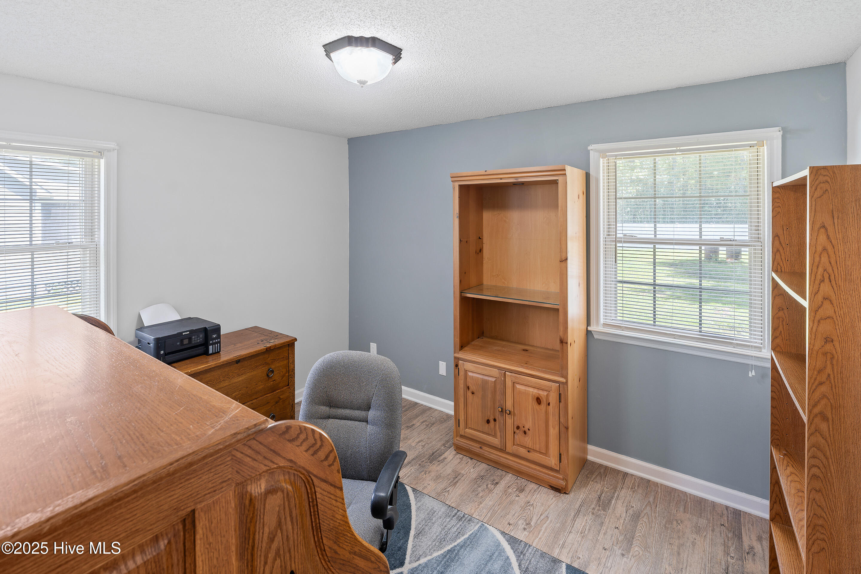 100523707 | Photo 32