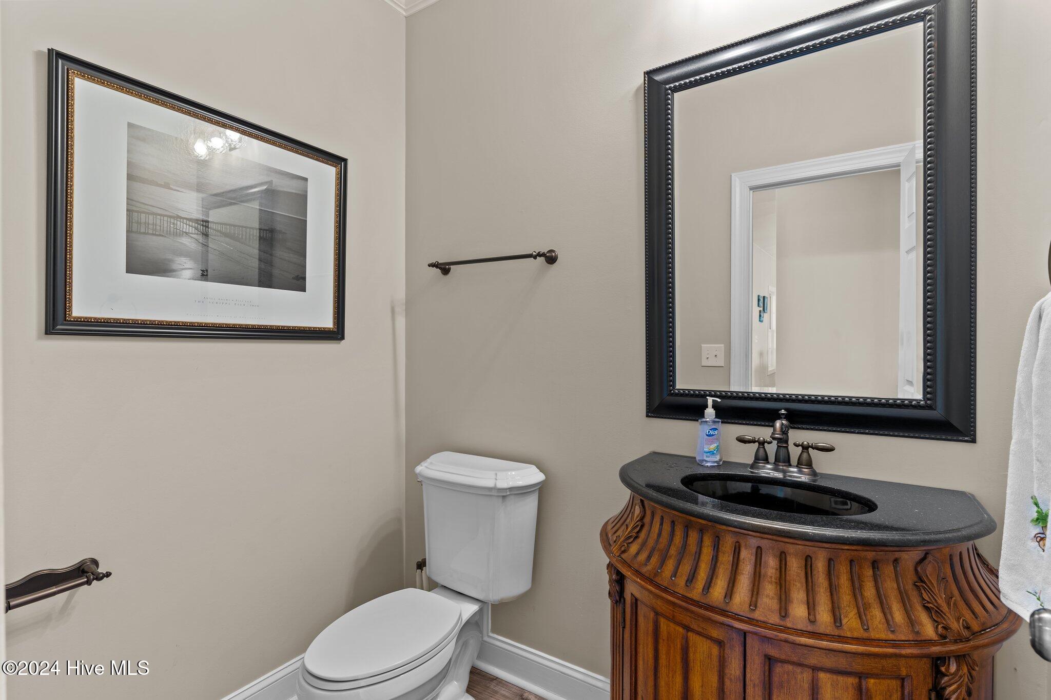 100480752 | Photo 37