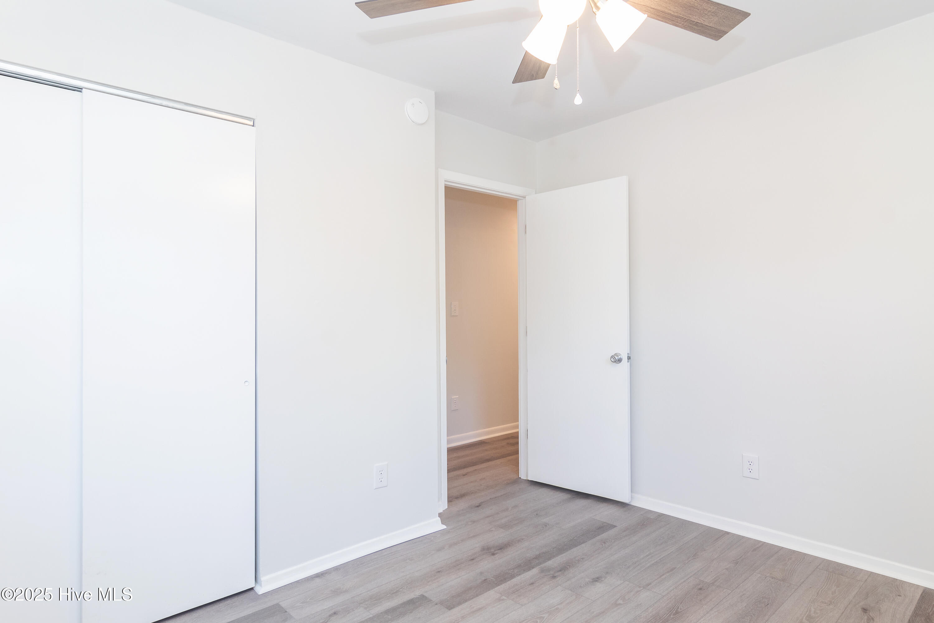 100541457 | Photo 42