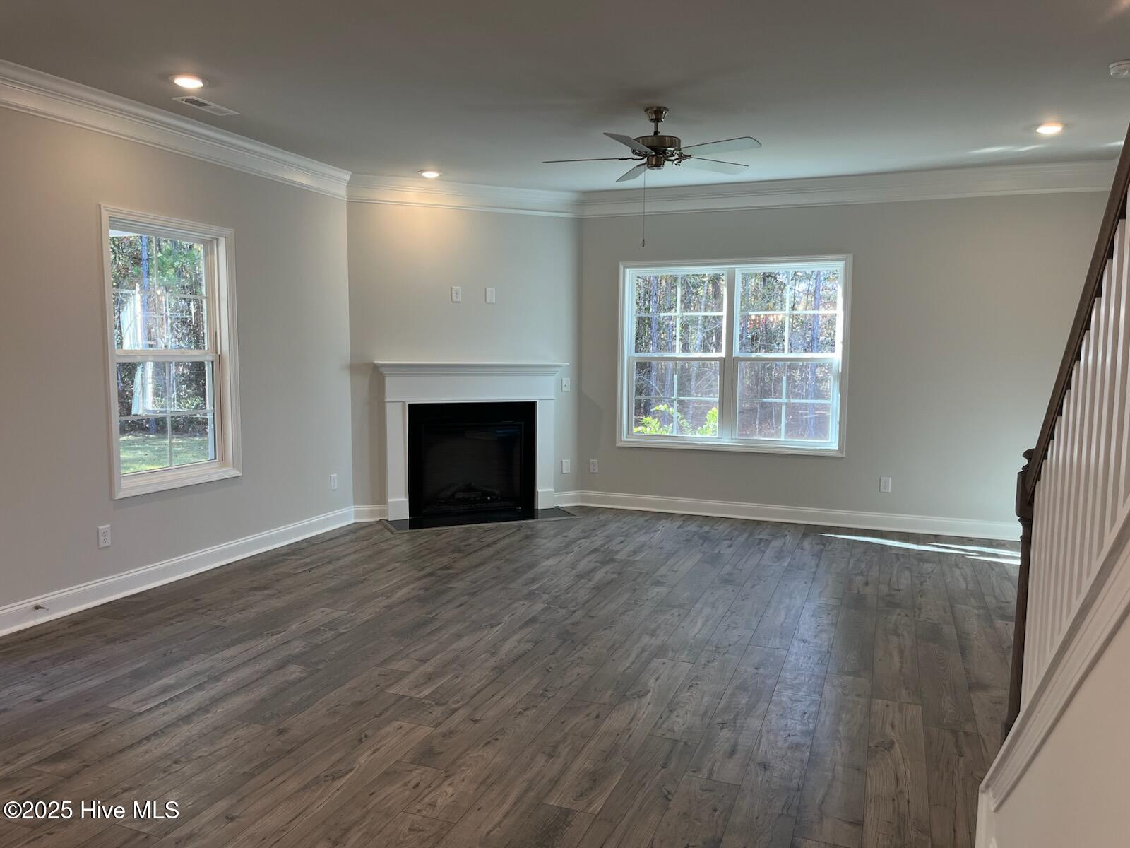 100420321 | Photo 14