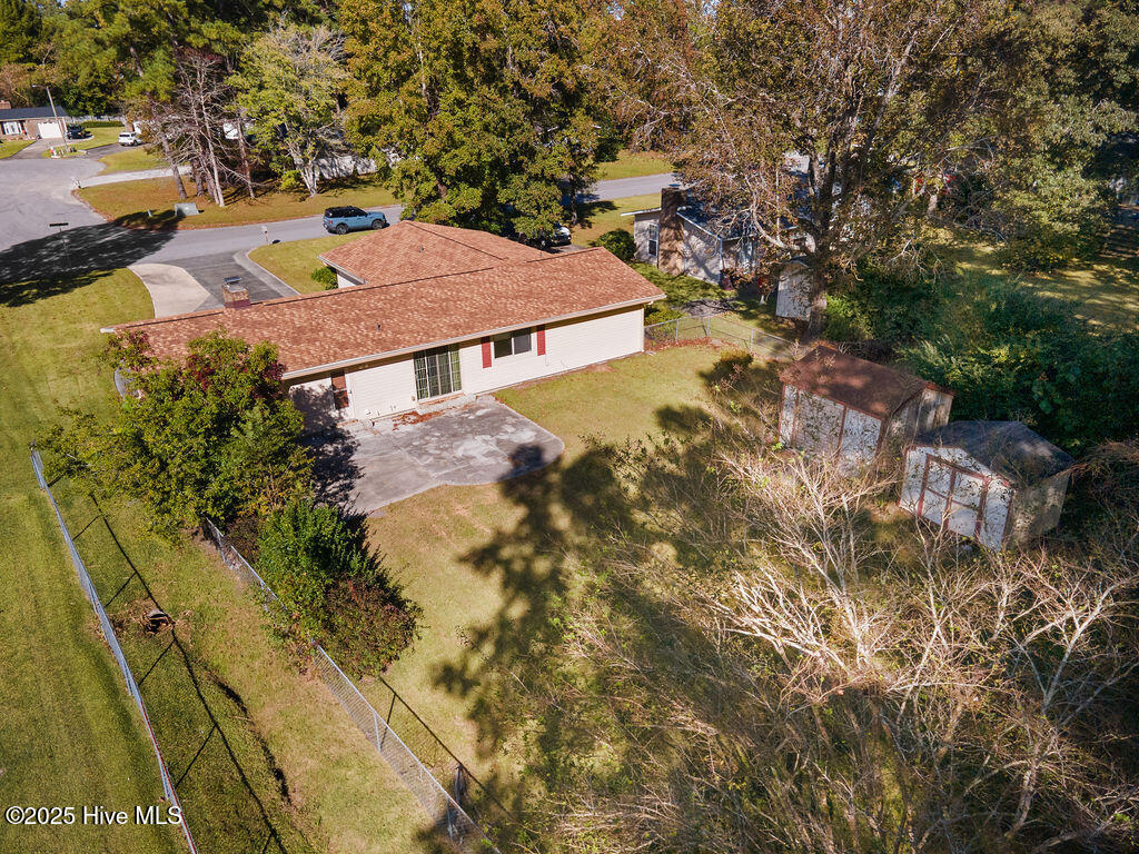 100538404 | Photo 46