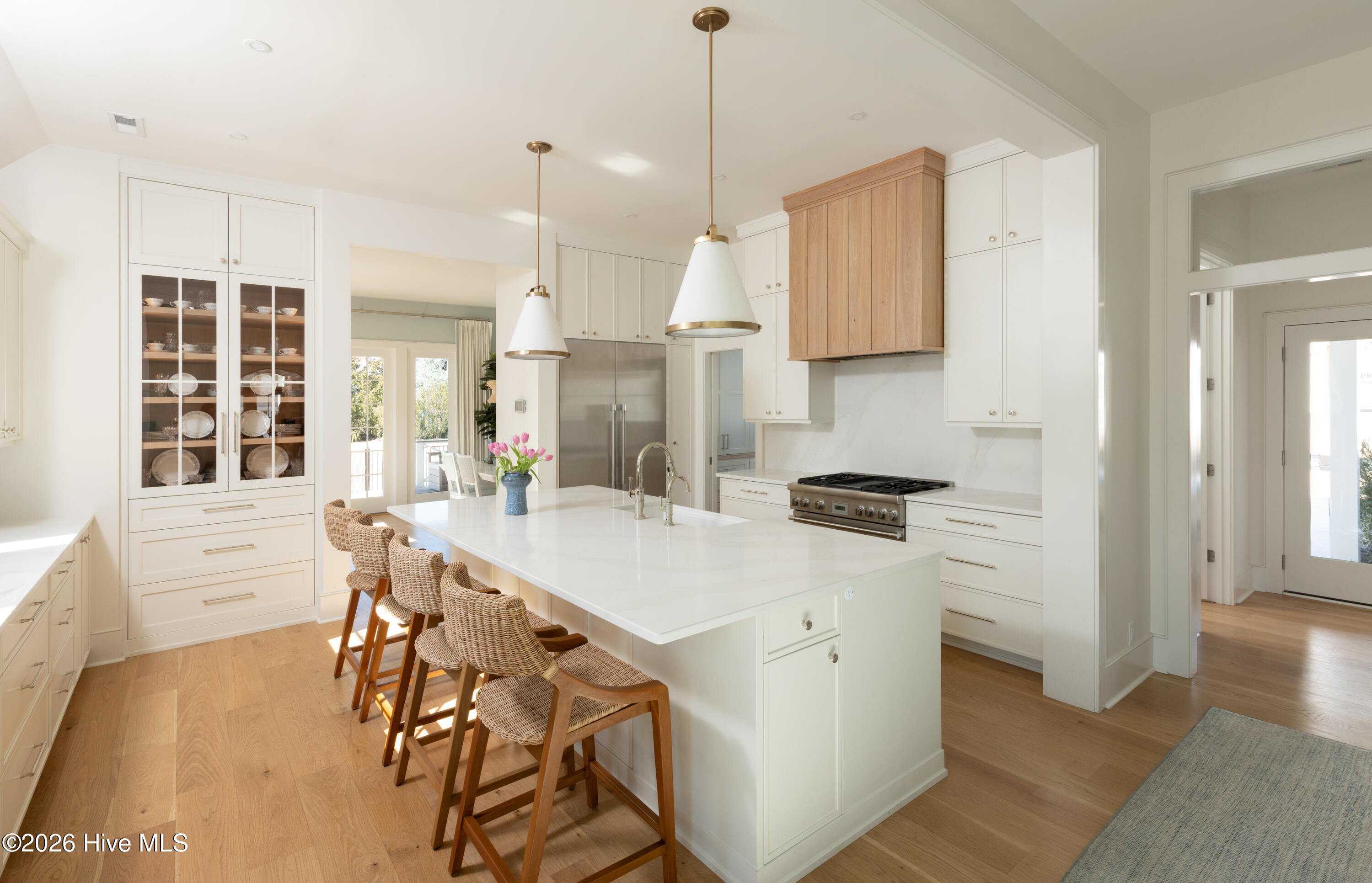 100553273 | Photo 13