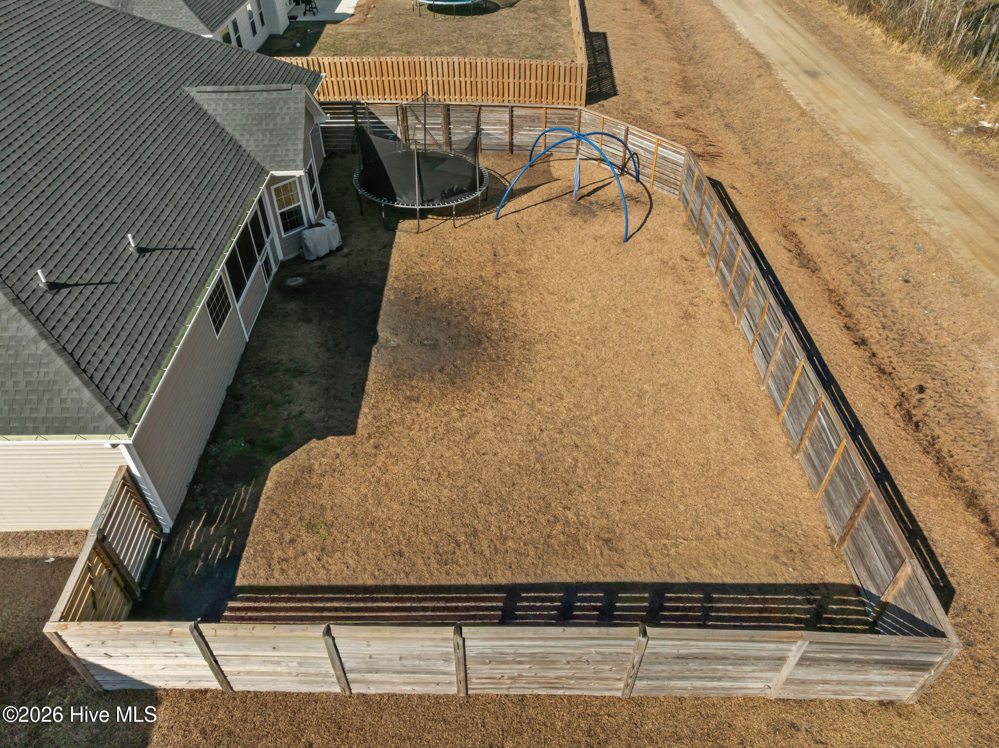 100553324 | Photo 48