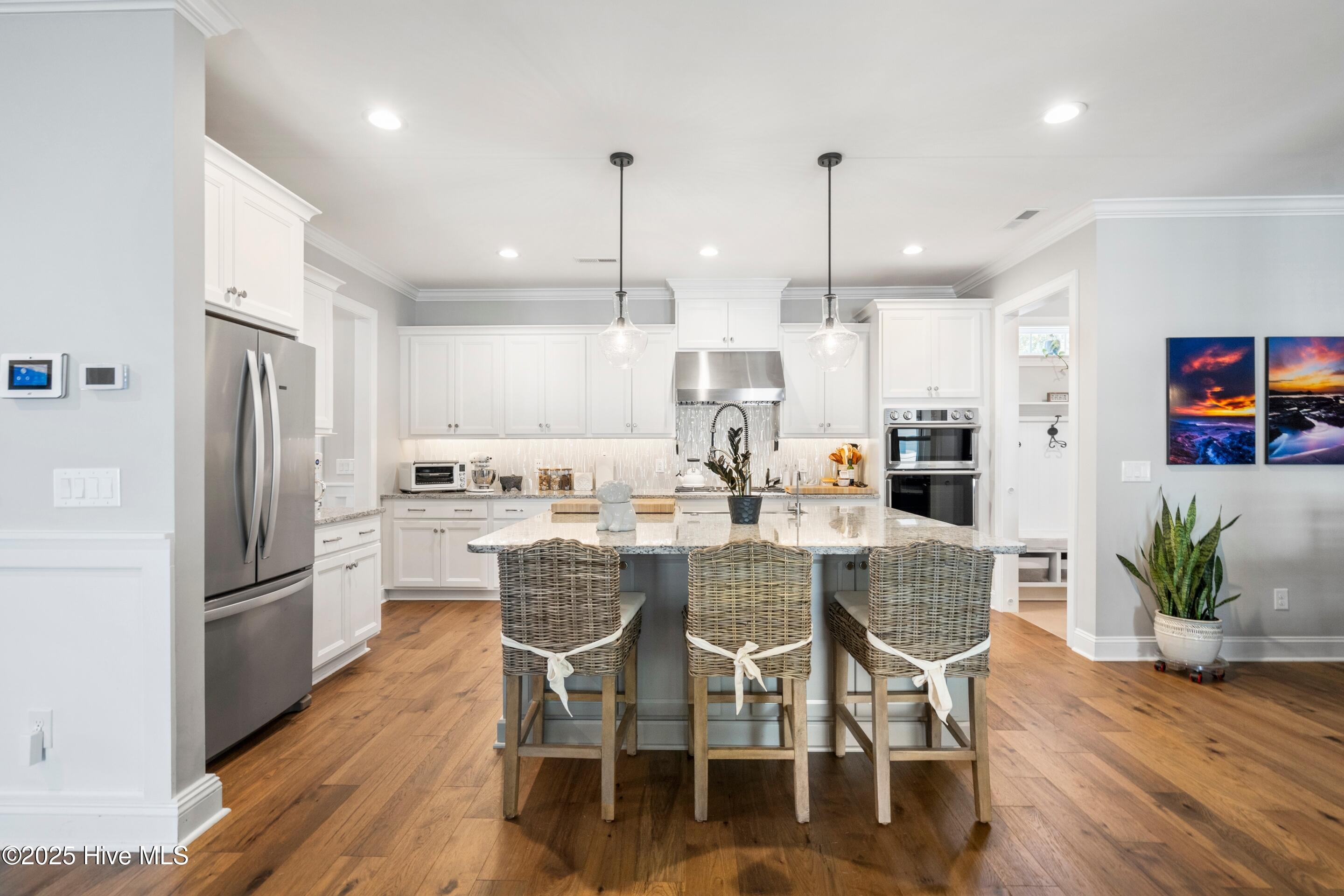 100551438 | Photo 16