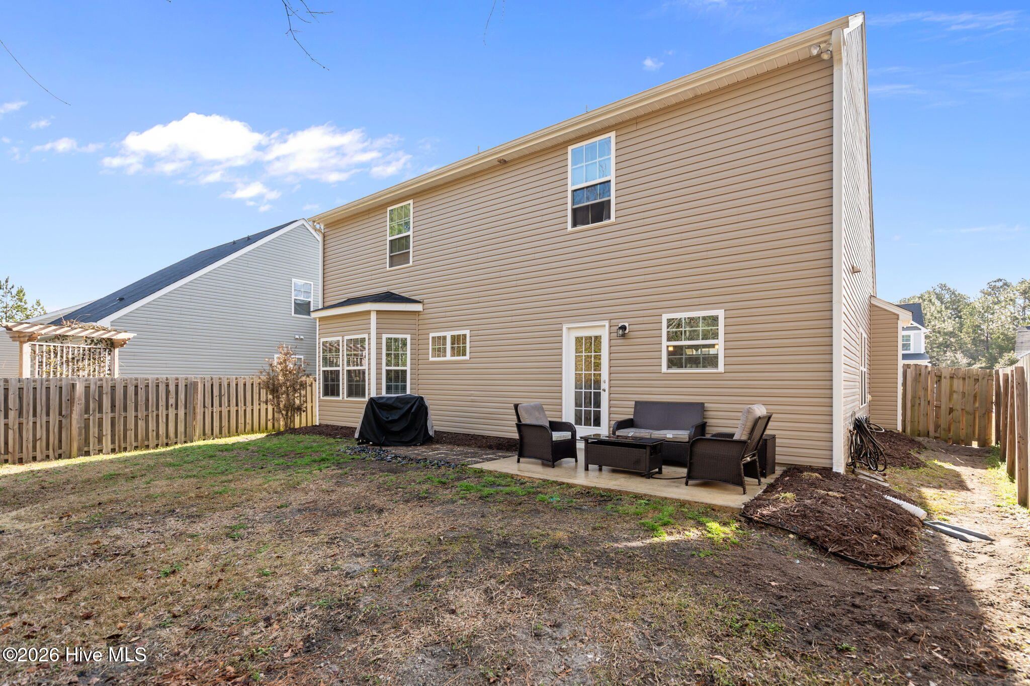 100561090 | Photo 42