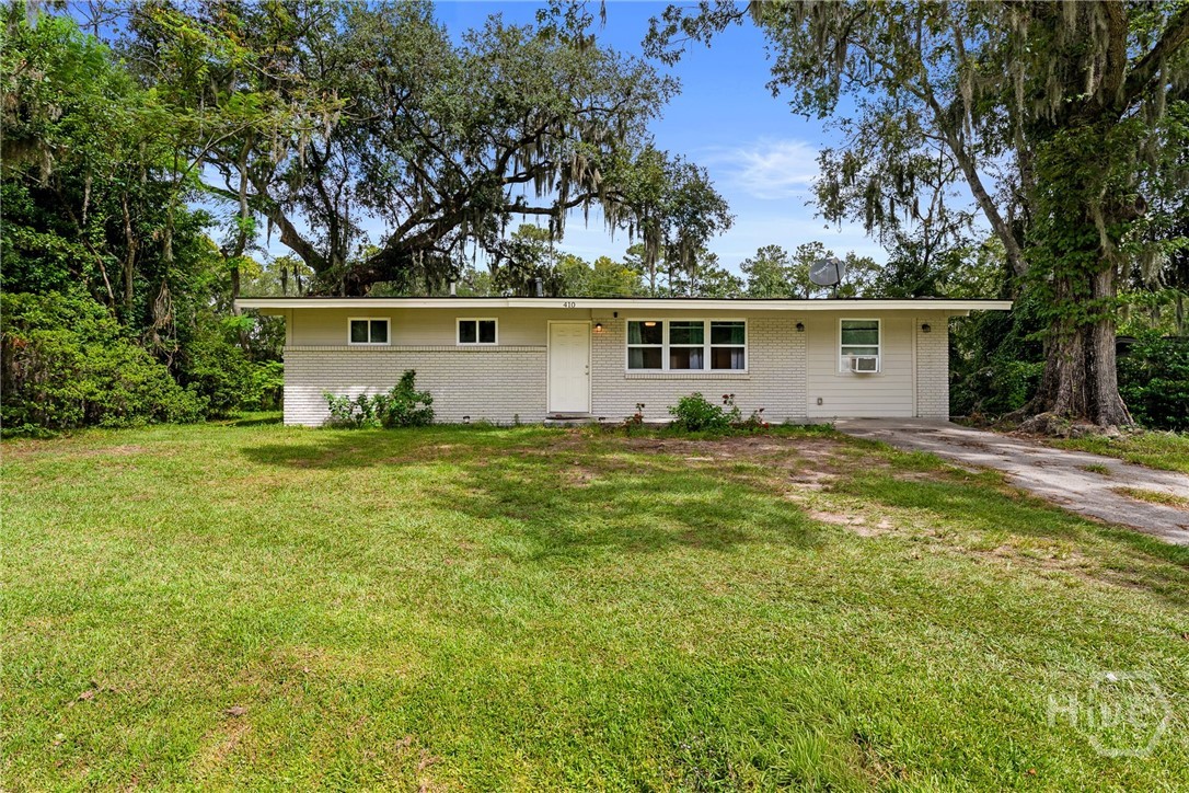 Photo 1 of Single family home for sale at 410 Delores Dr, Savannah, GA 31406 | MLS# SA365200 | Listing updated on 2026-10-07
