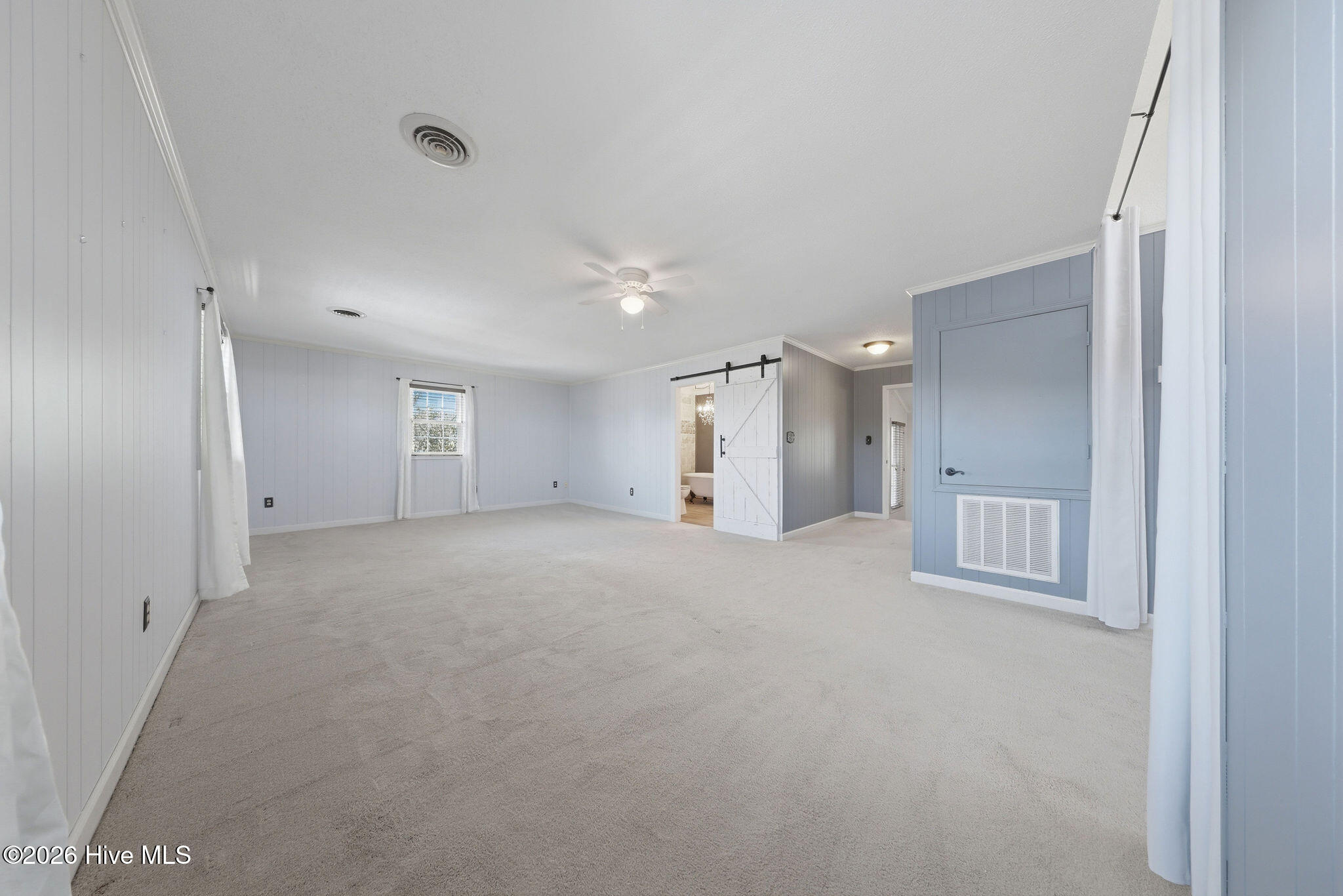 100557788 | Photo 29