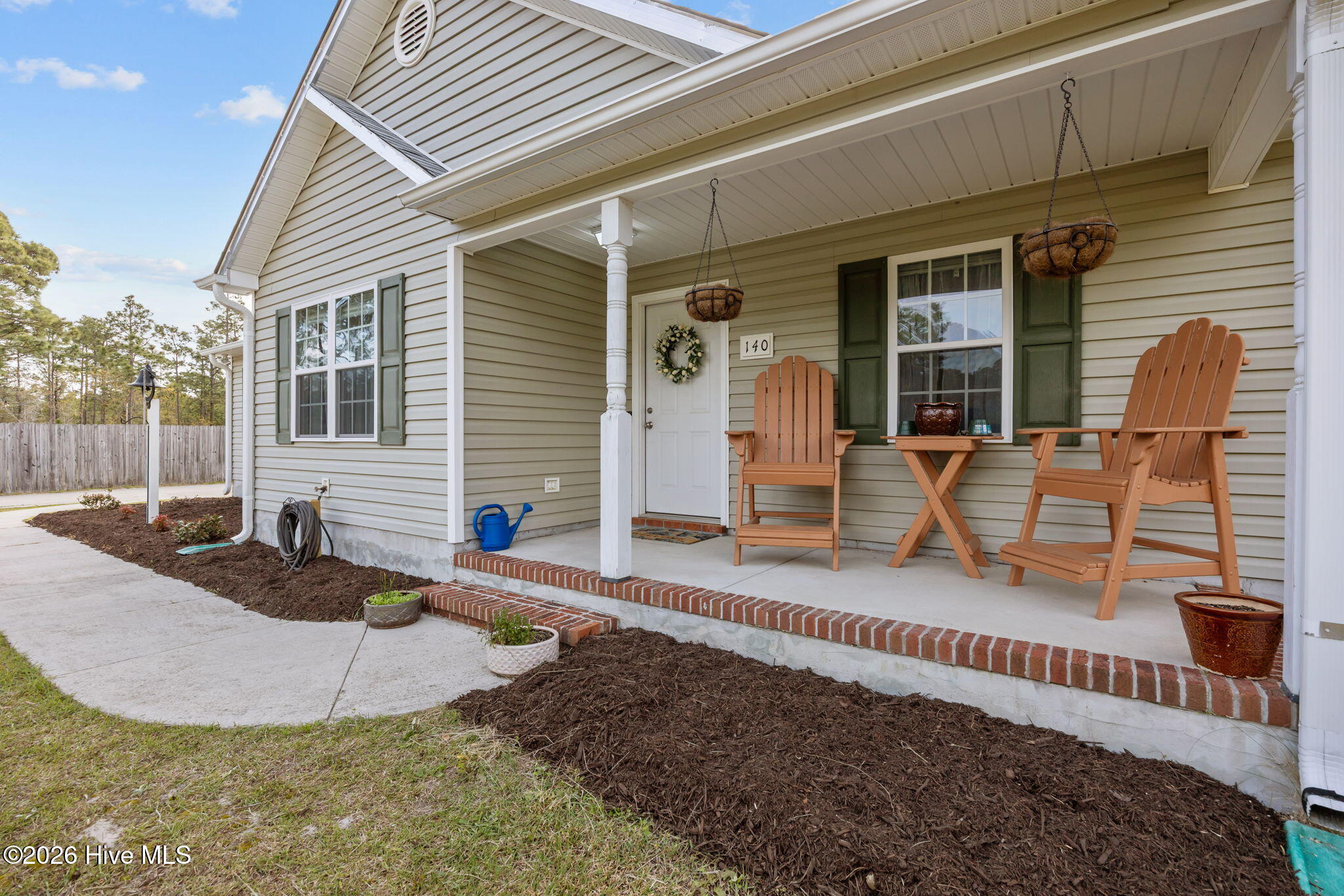 100566784 | Photo 39