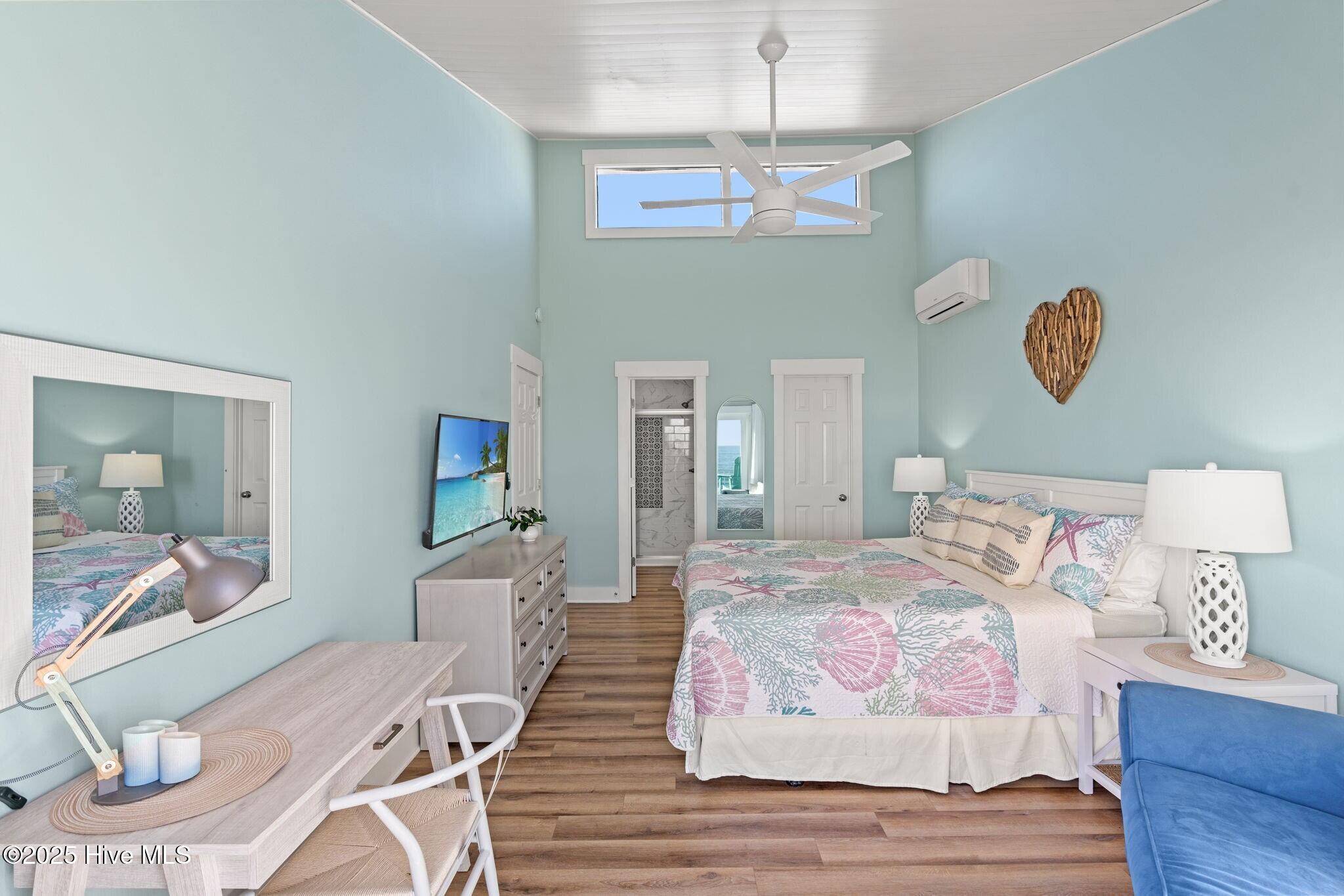 100540283 | Photo 35