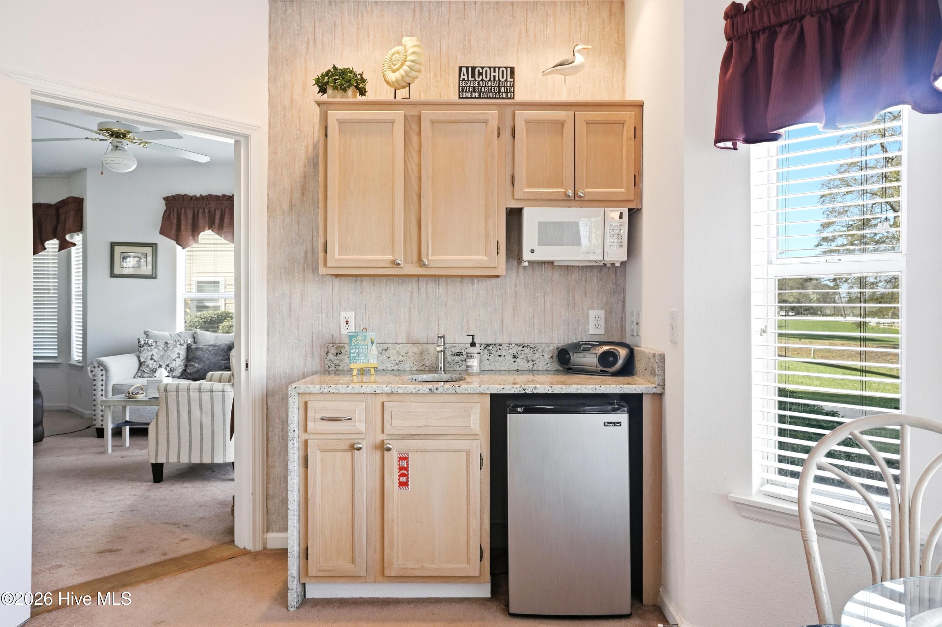 100561892 | Photo 42