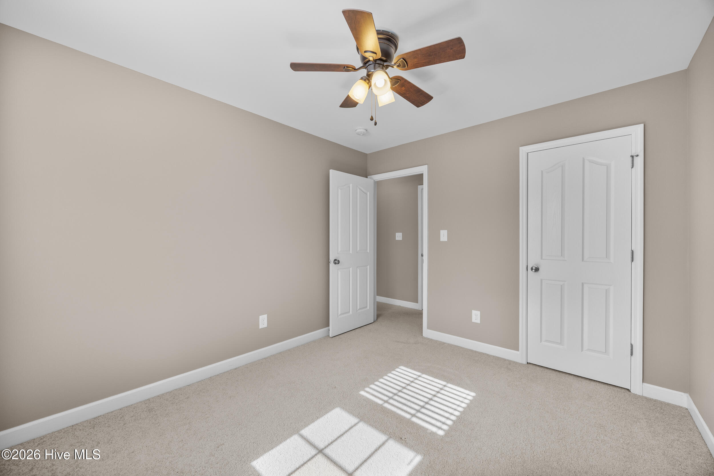 211 Wedgefield Circle,Maple Hill