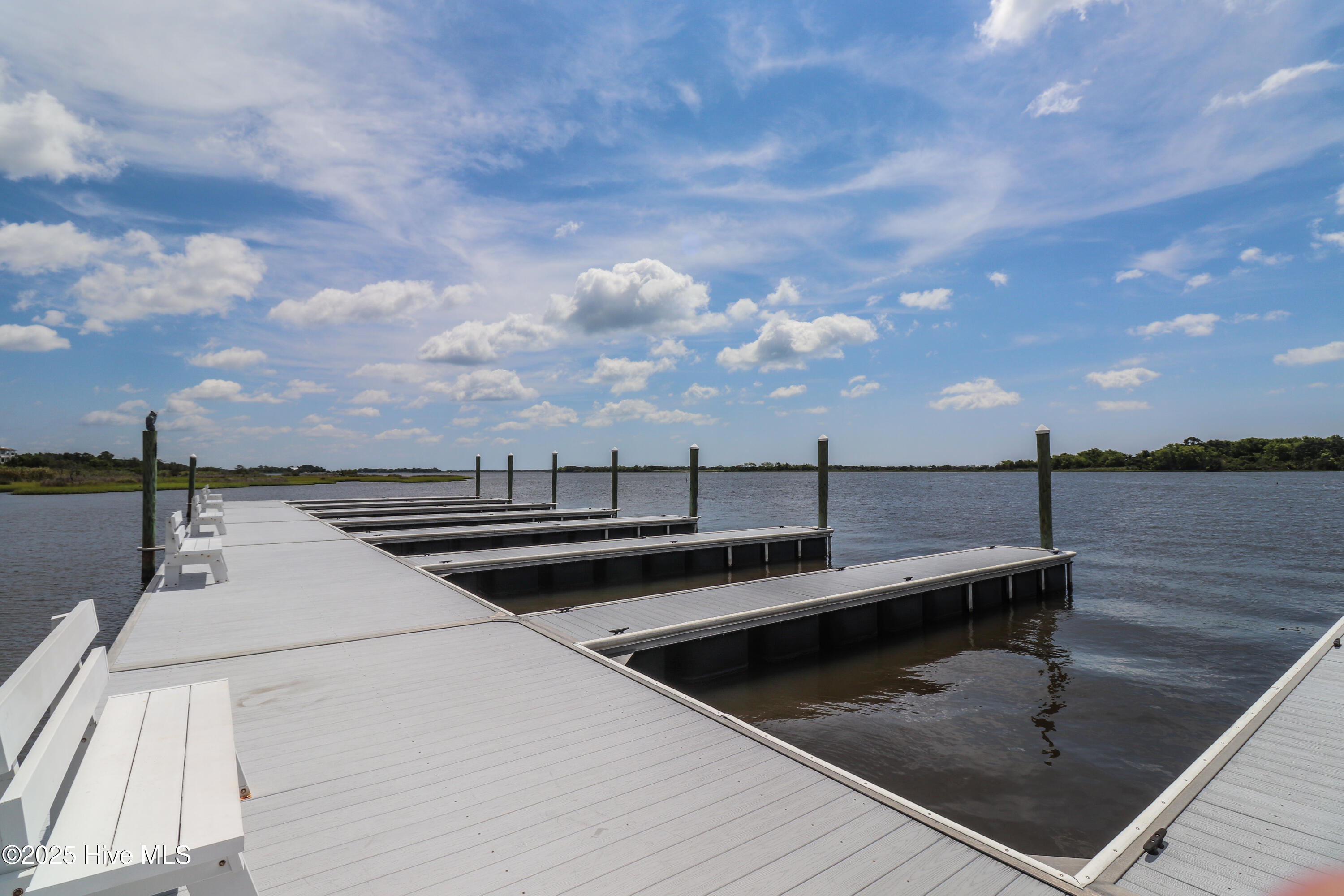 100523400 | Photo 29