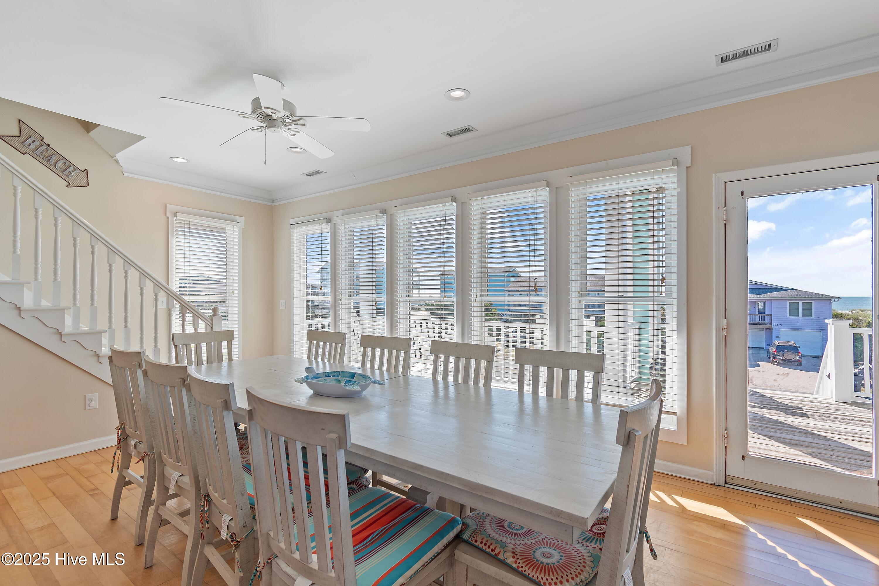 100536498 | Photo 30