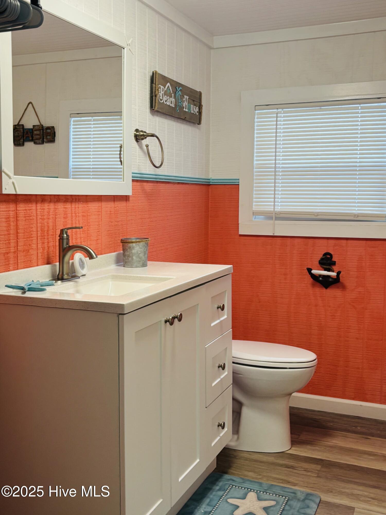 100528593 | Photo 17