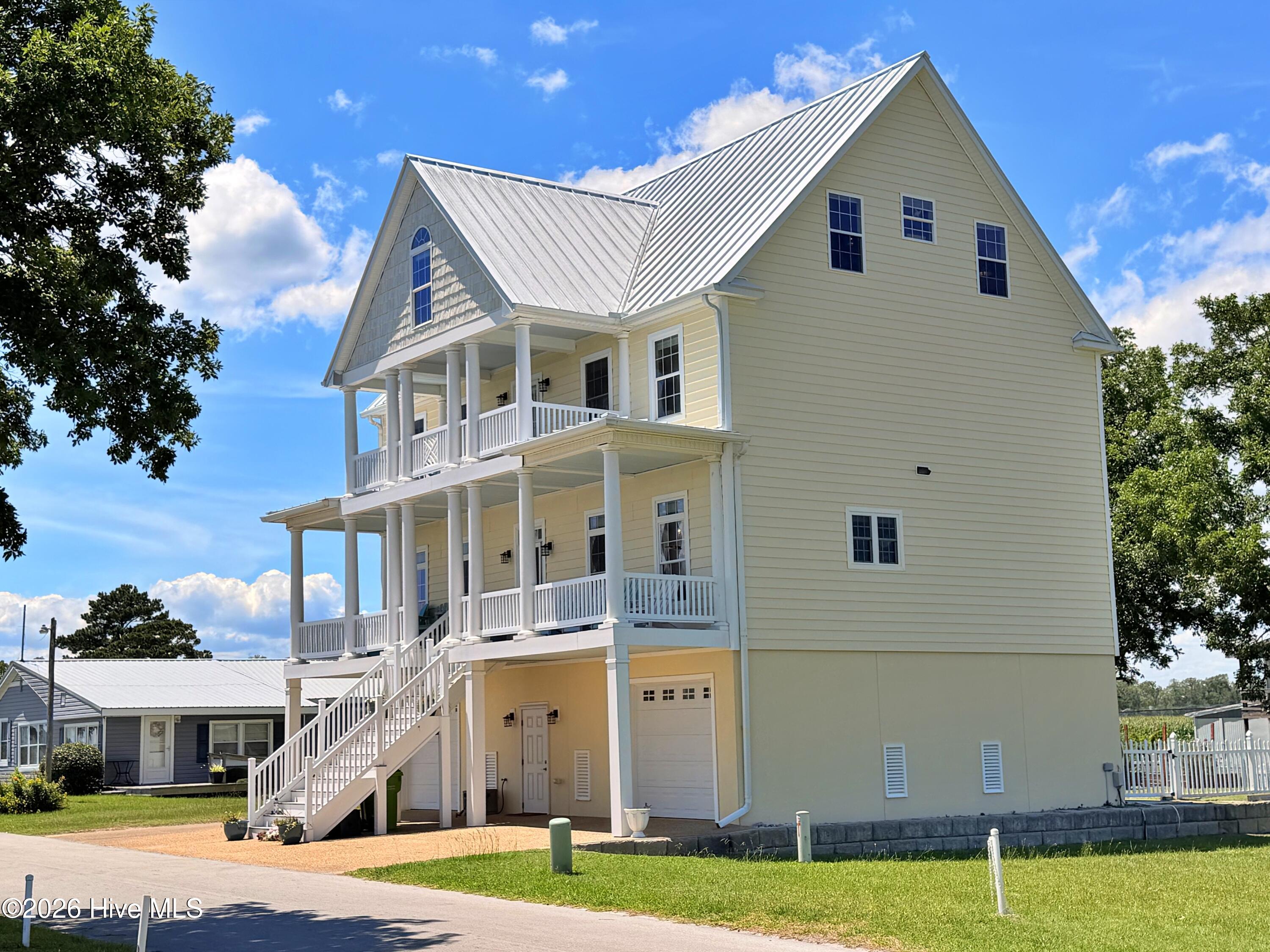 481 River Road,Arapahoe