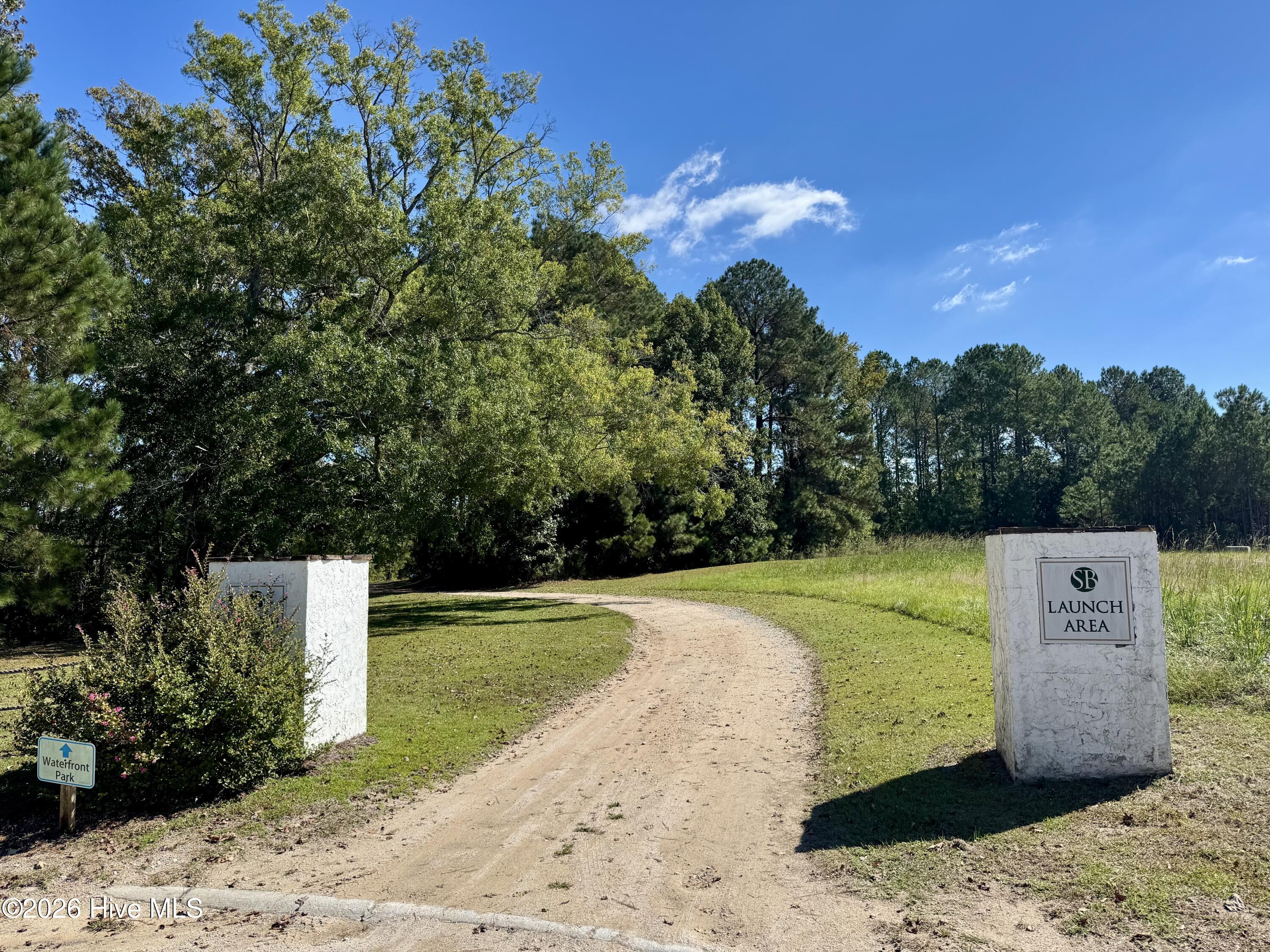 100551316 | Photo 16