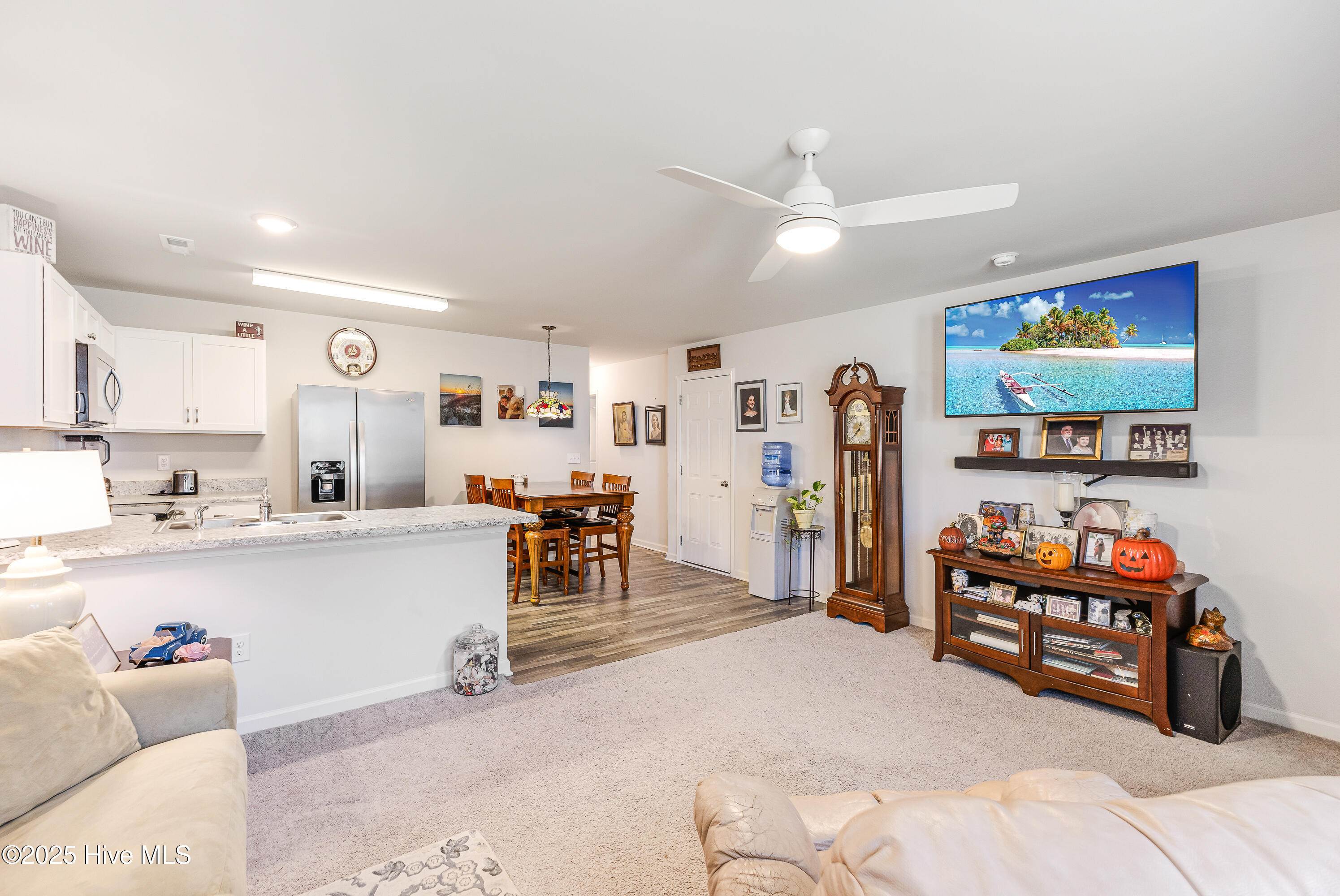 100537906 | Photo 10