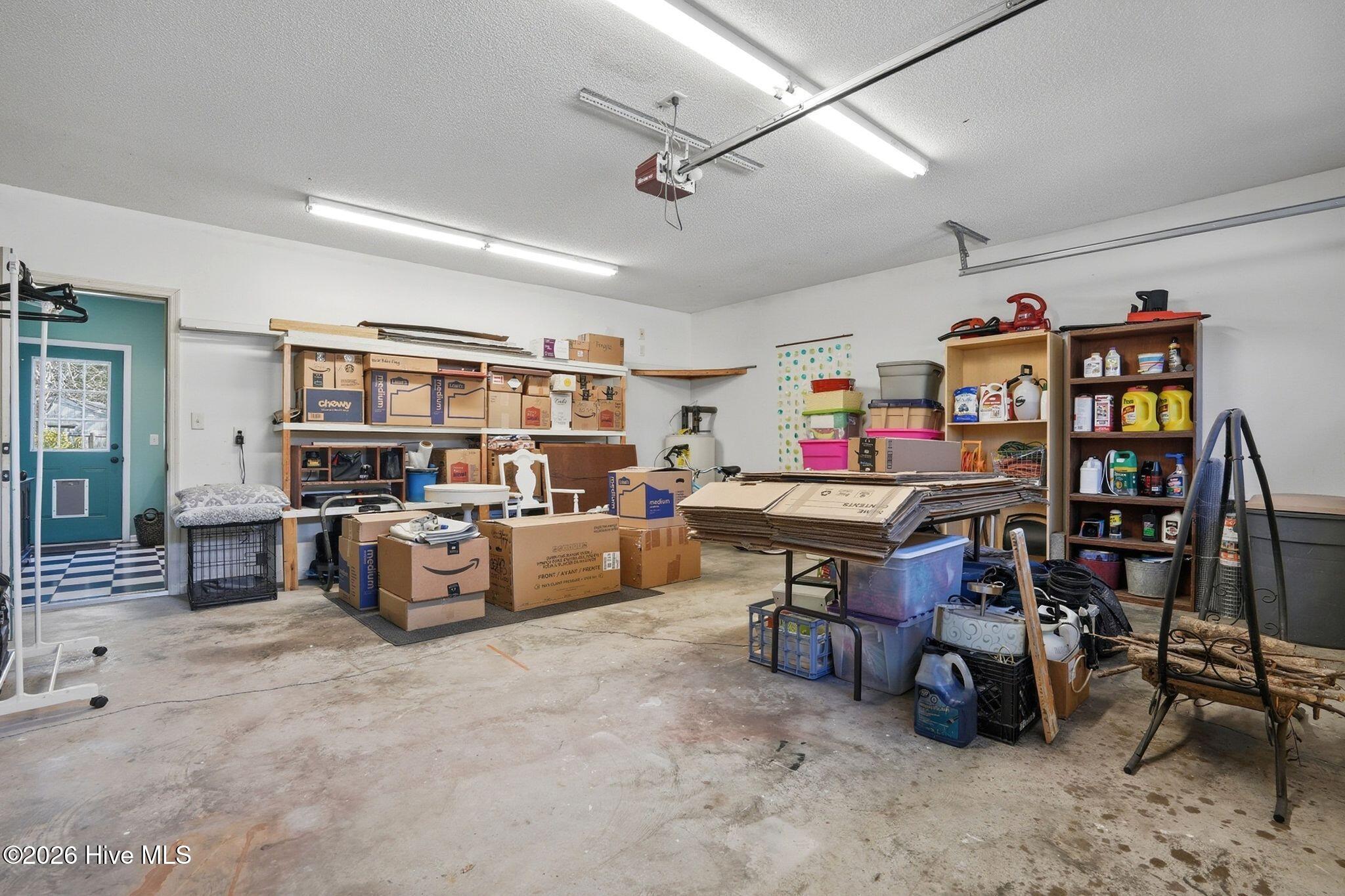 100557423 | Photo 54