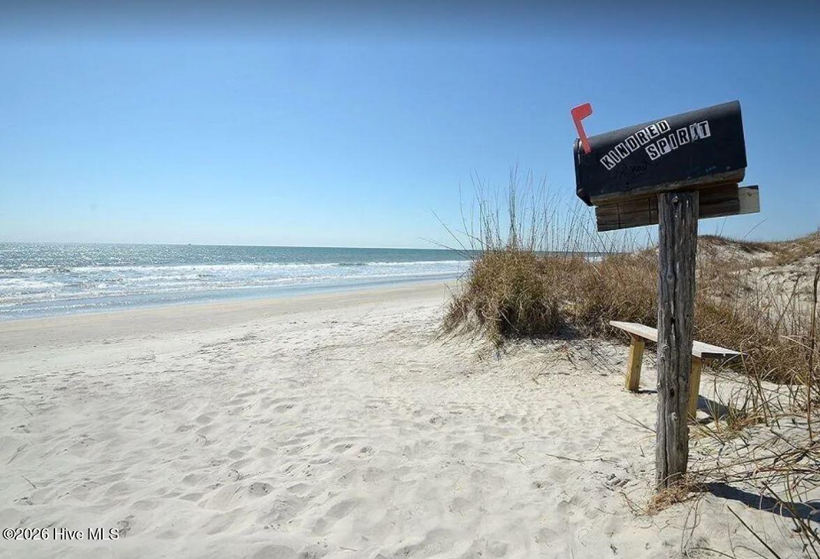 100569285 | Photo 24