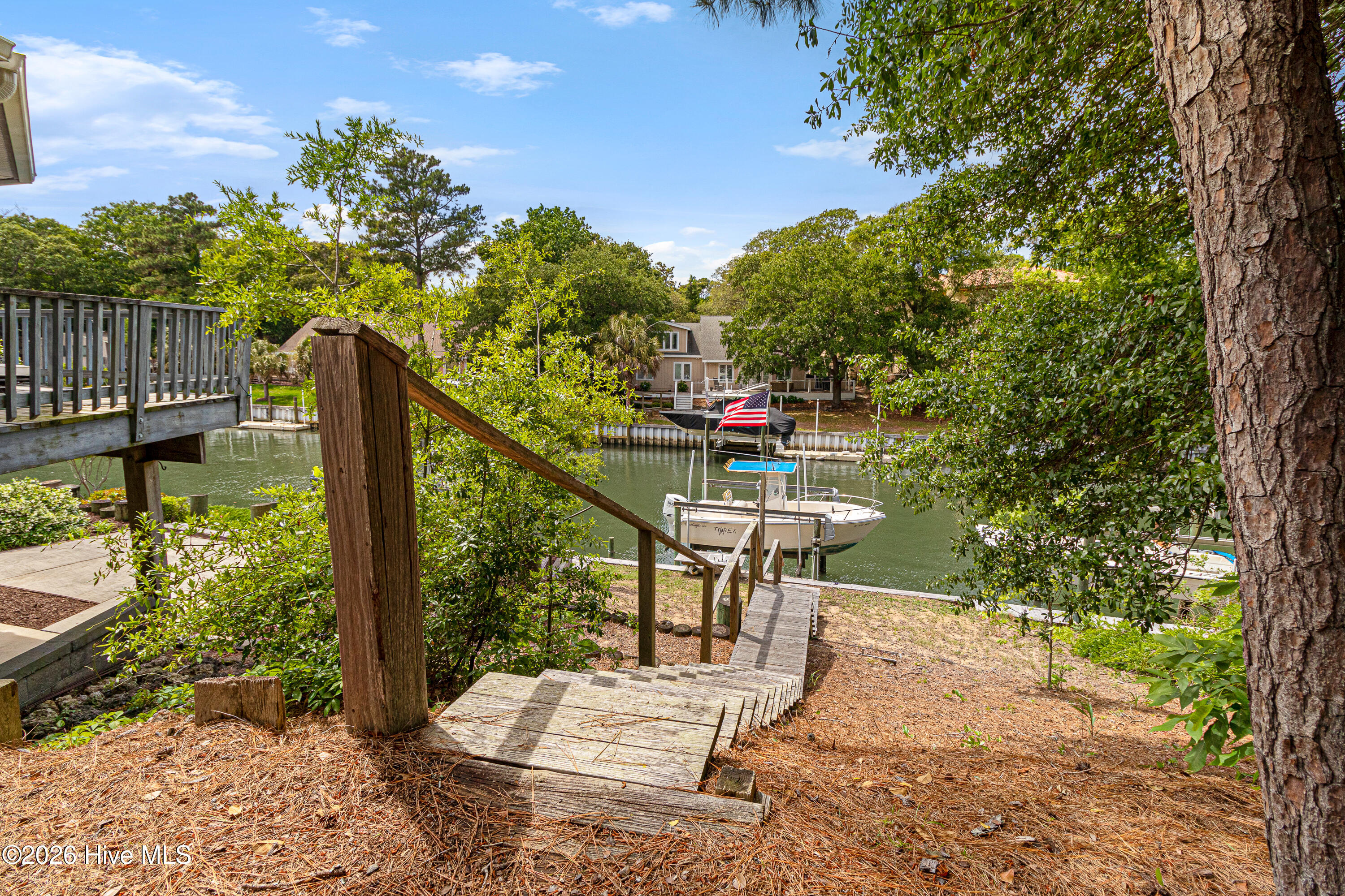 104 Elm Court,Pine Knoll Shores