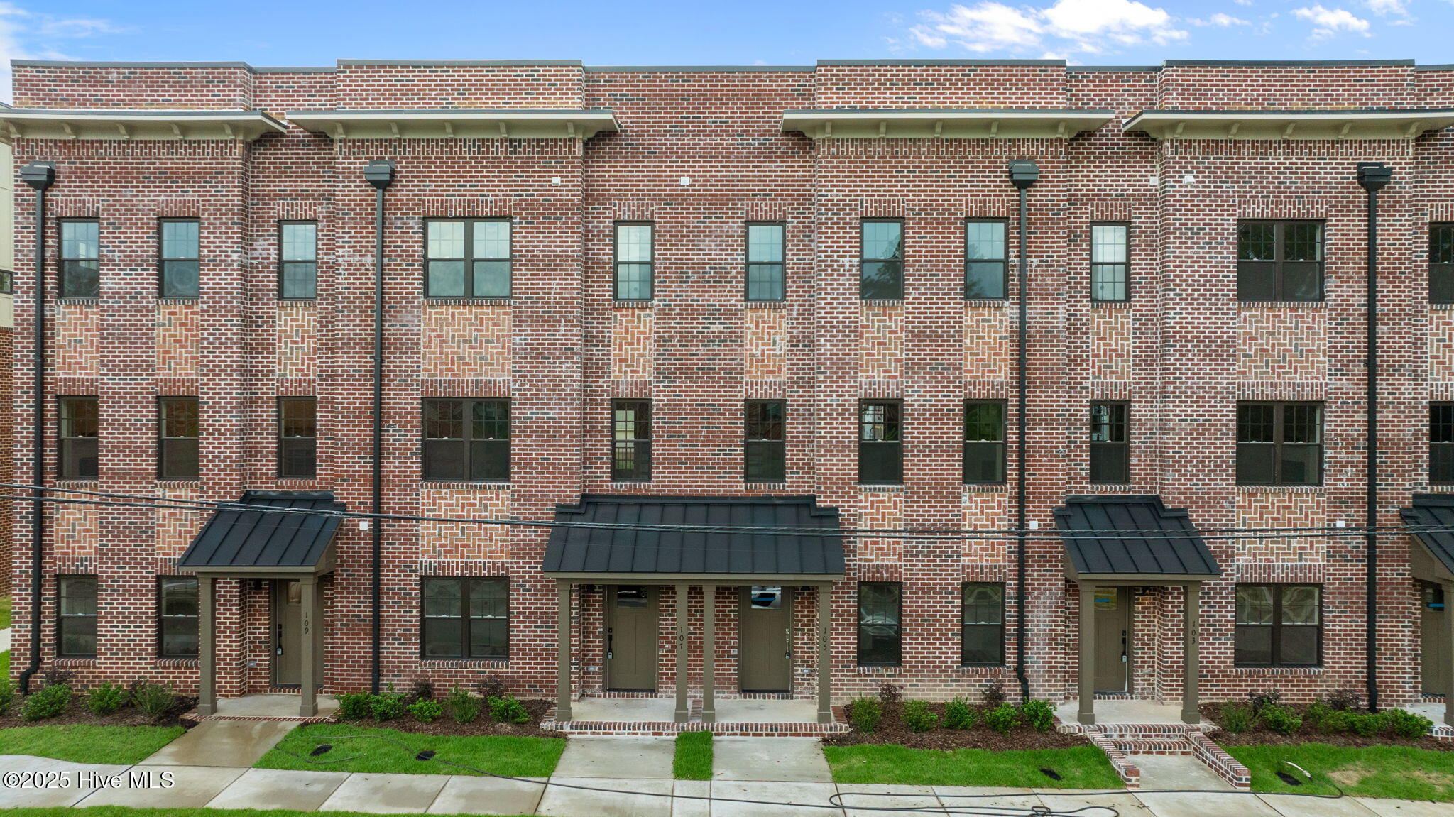 Homes for sale in Southern Pines, NC | 105 Lexington Ln, Southern Pines, NC 28387 | MLS# 100521678