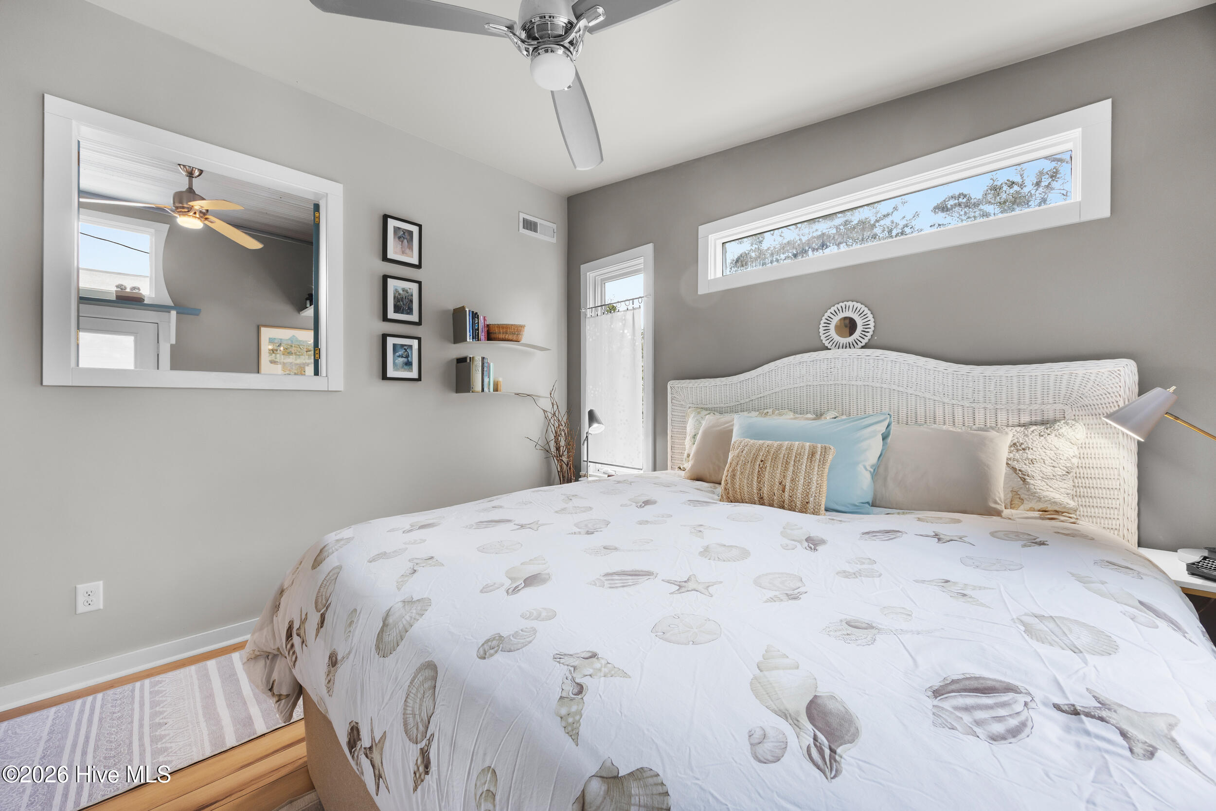 100559586 | Photo 75