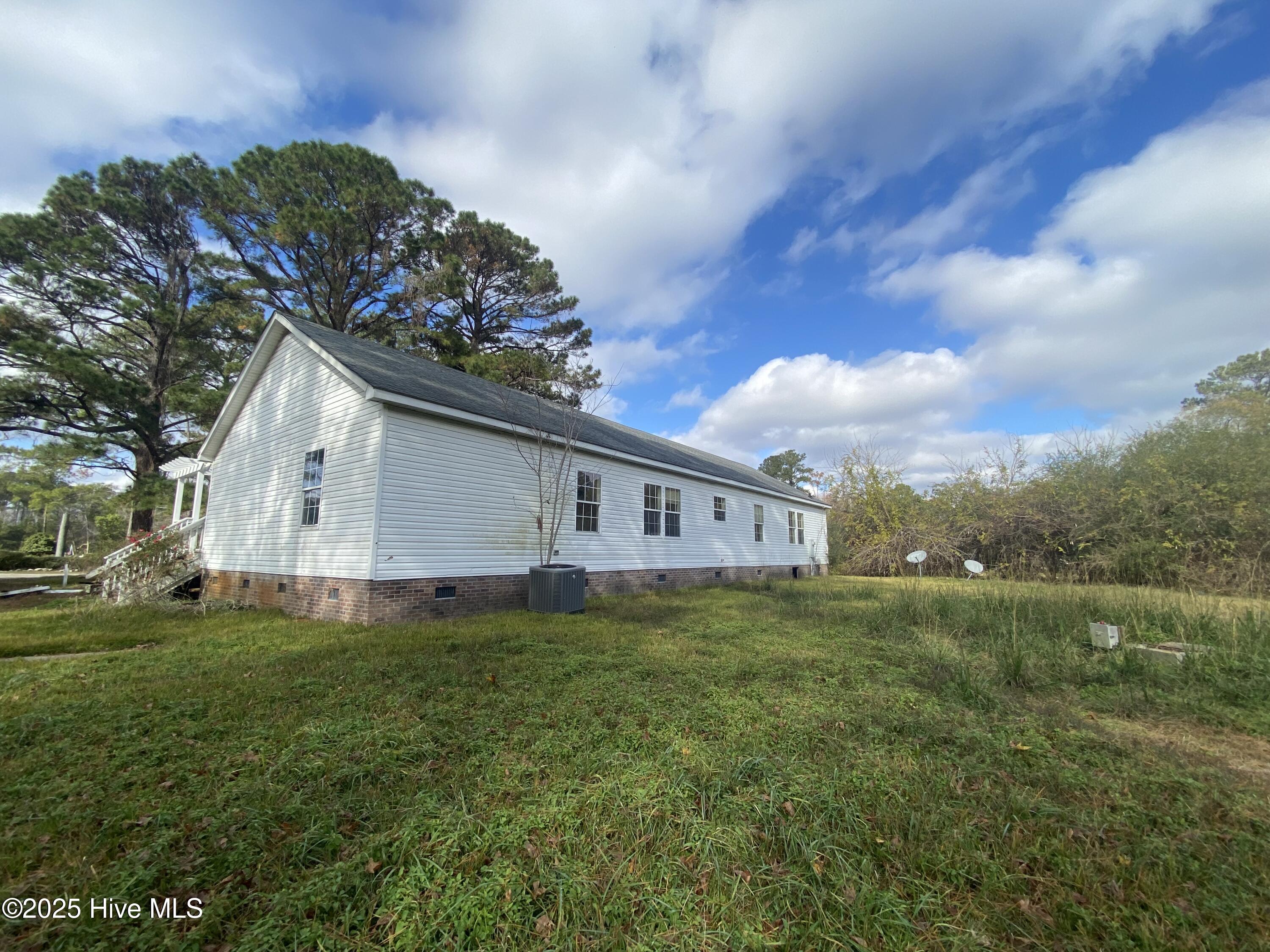 100543834 | Photo 28