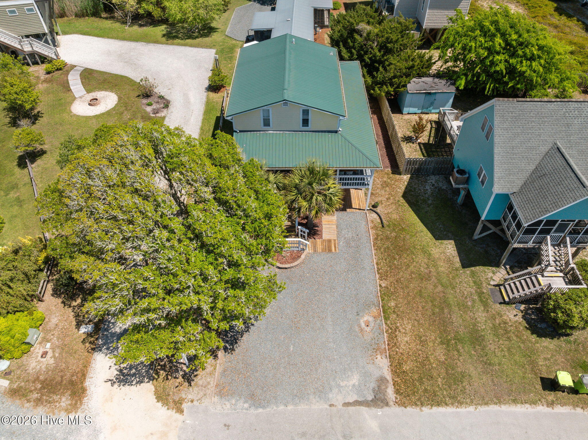 100569137 | Photo 11