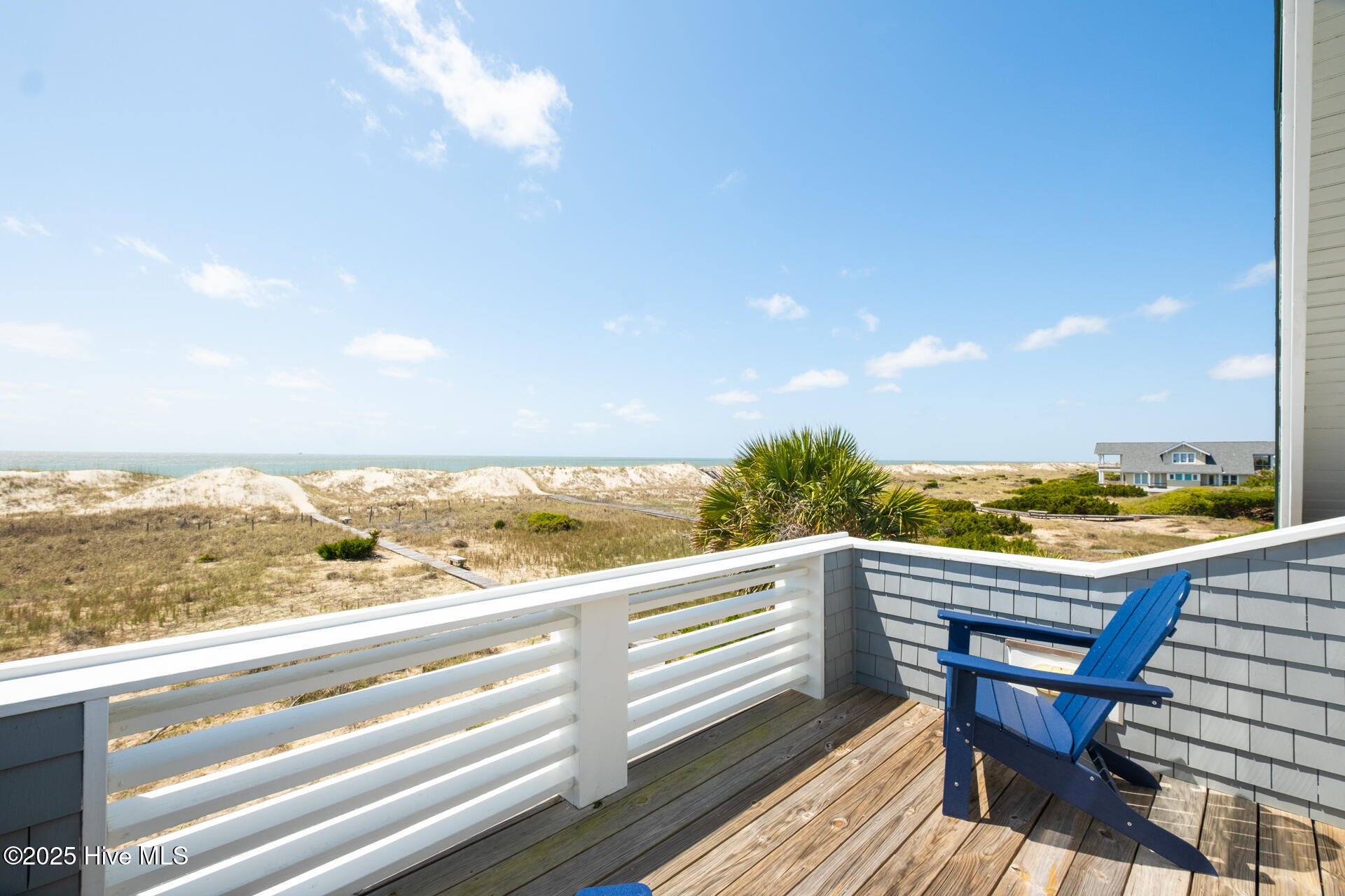 100523176 | Photo 30