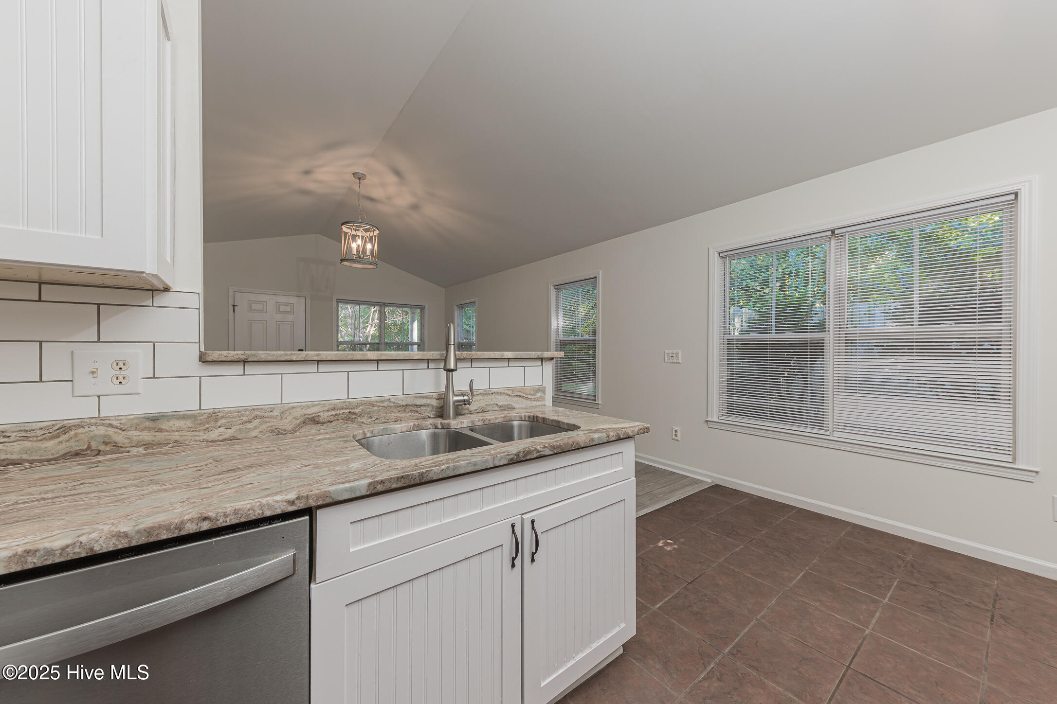 119 Red Bird Lane, Hampstead, NC 28443 – photo 8: 18KITCHEN