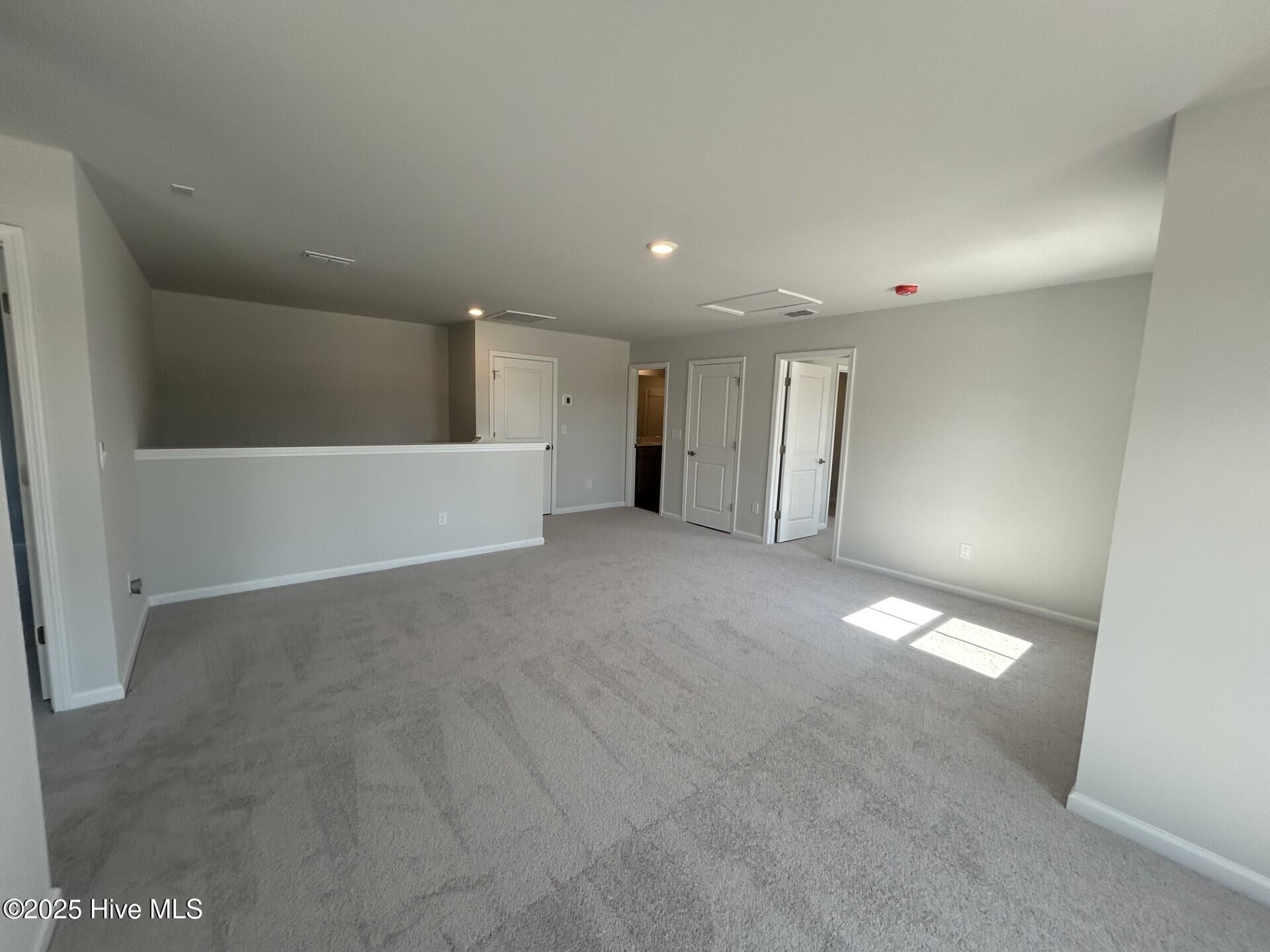 100525039 | Photo 23