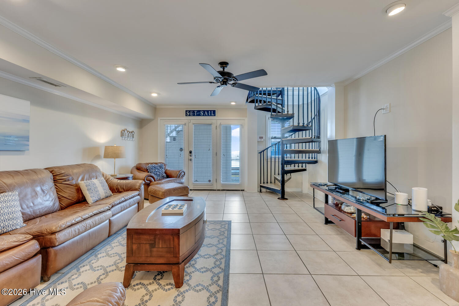 100561706 | Photo 11