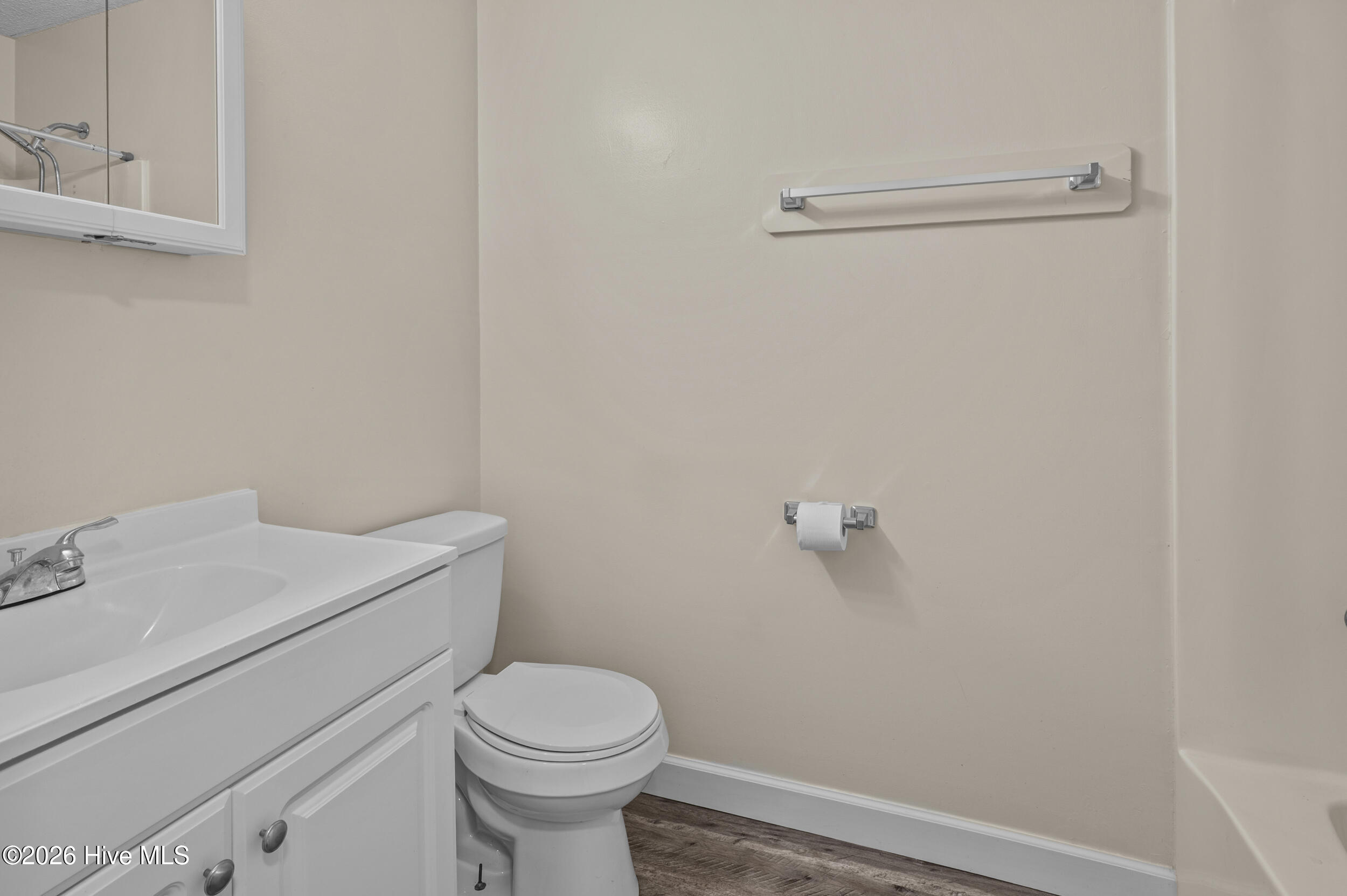 100564670 | Photo 17