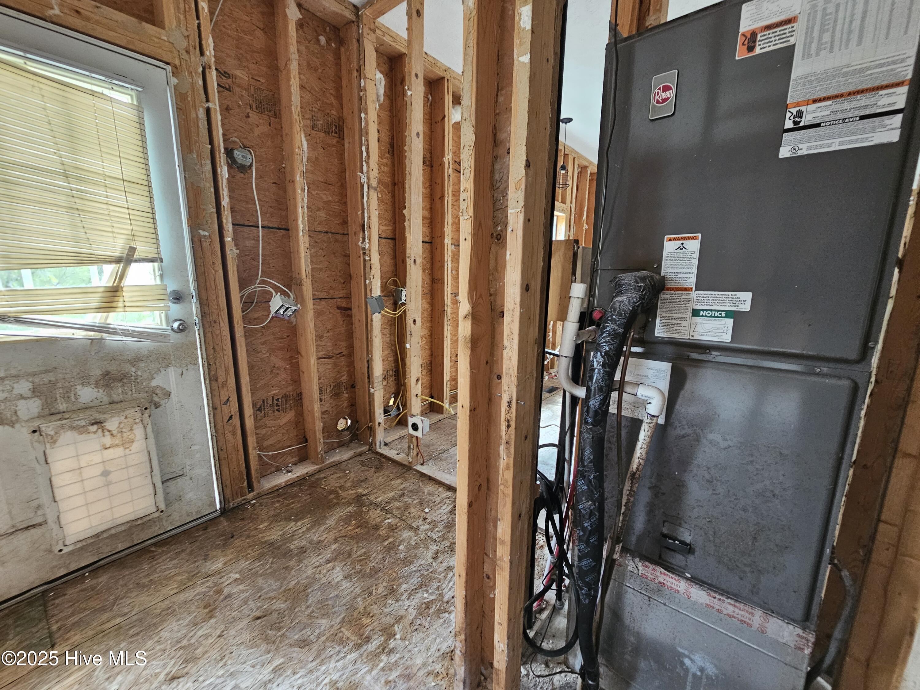 100521326 | Photo 12