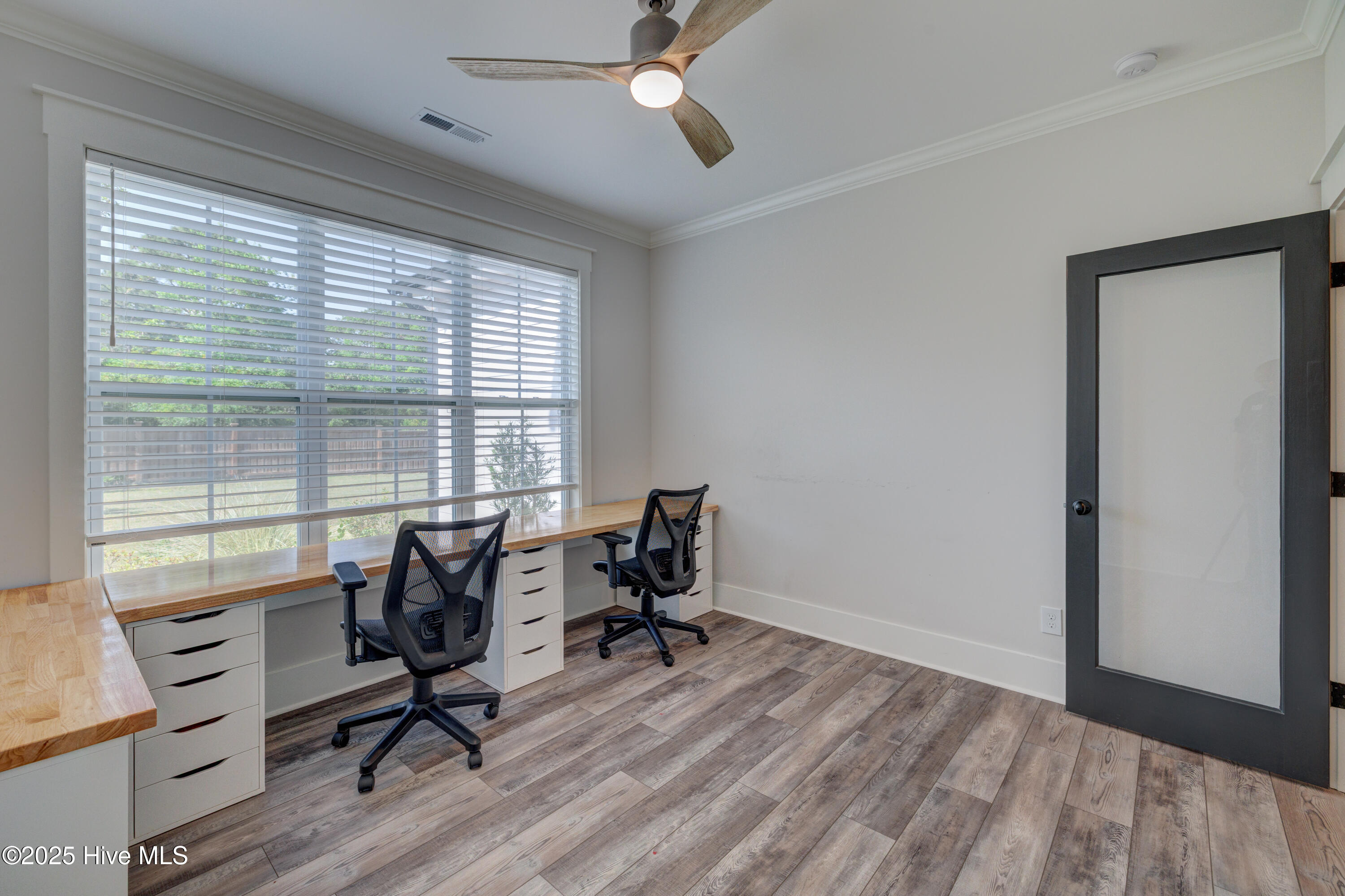 100553417 | Photo 31