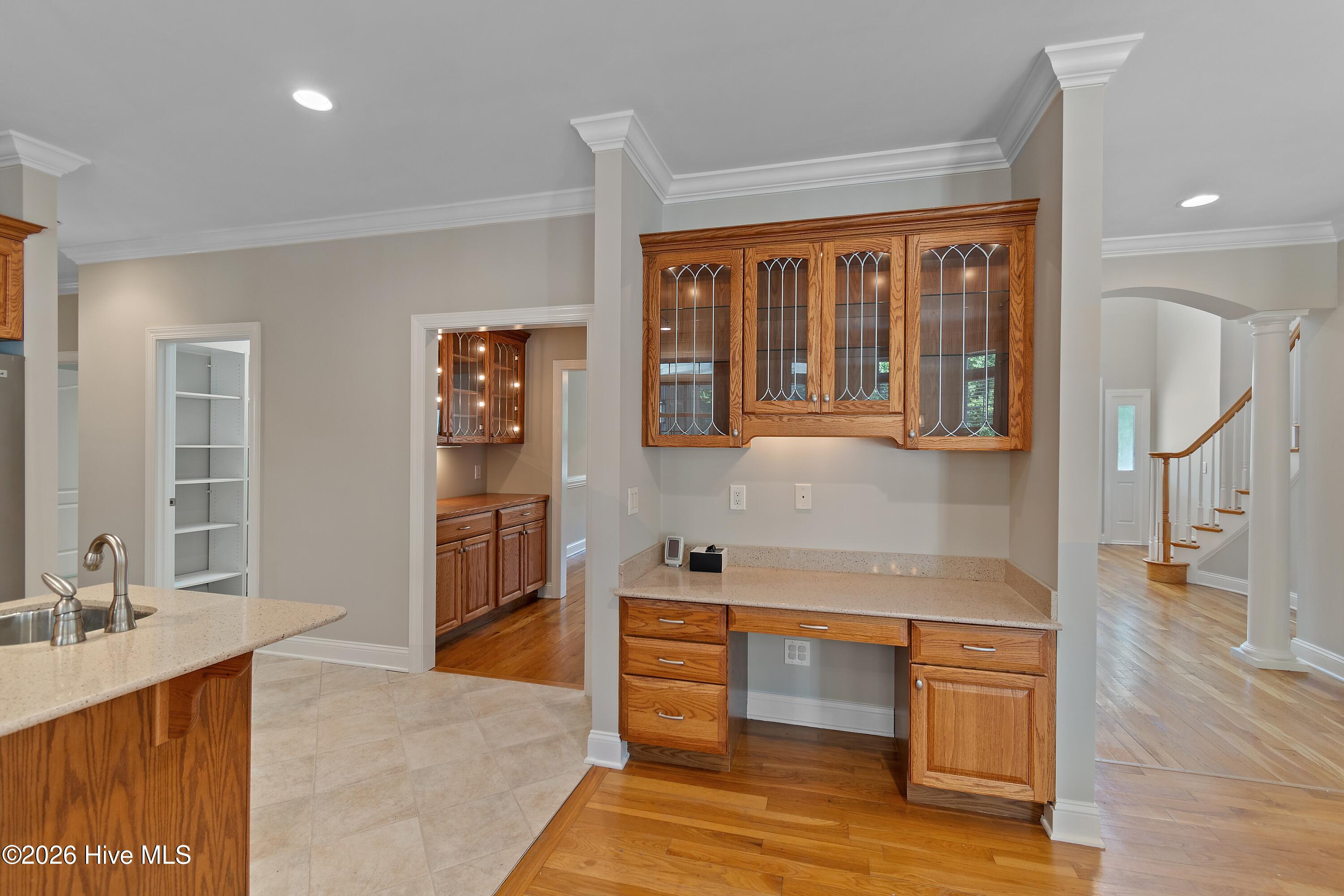 100568662 | Photo 10