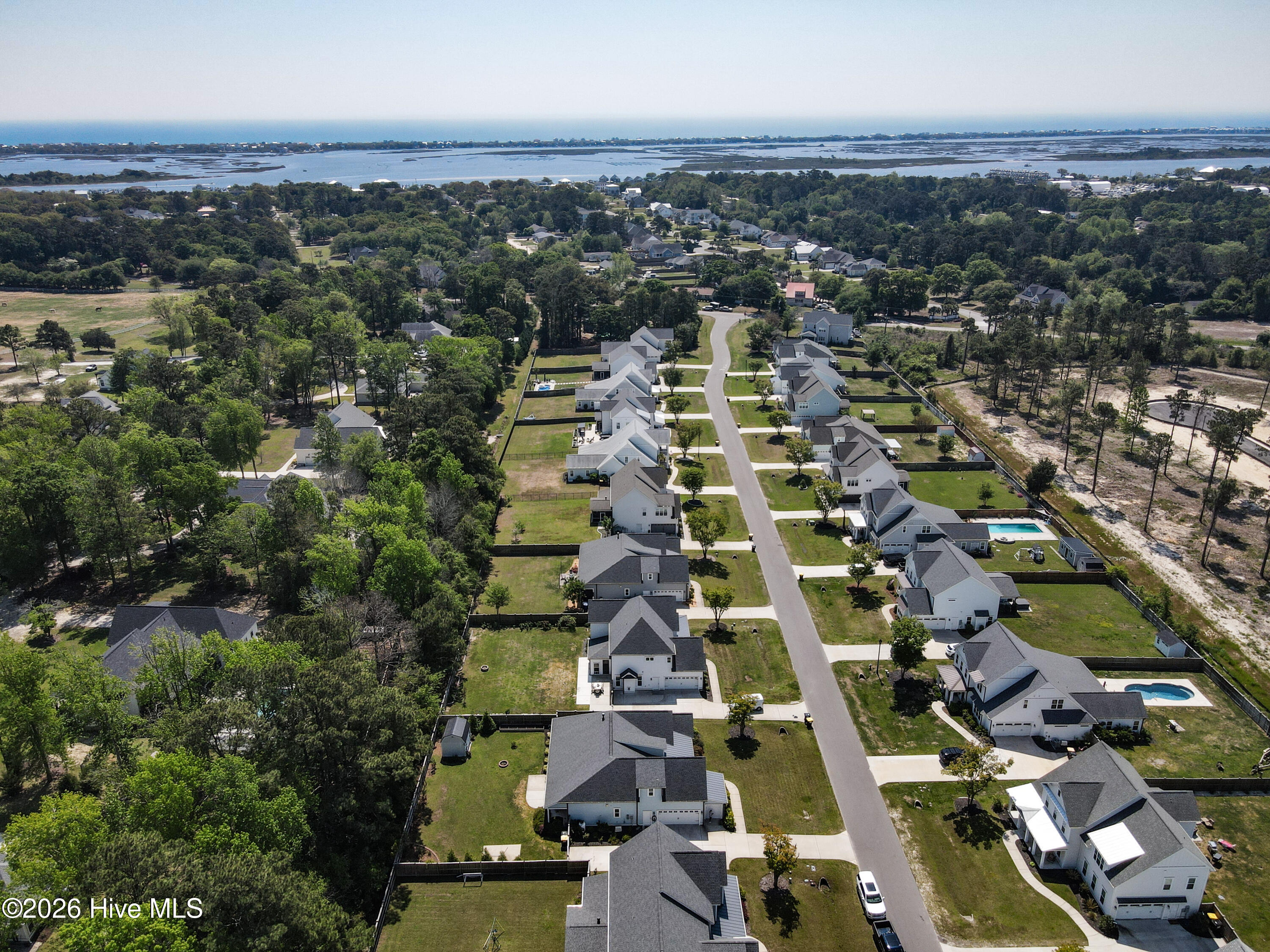 100567915 | Photo 102