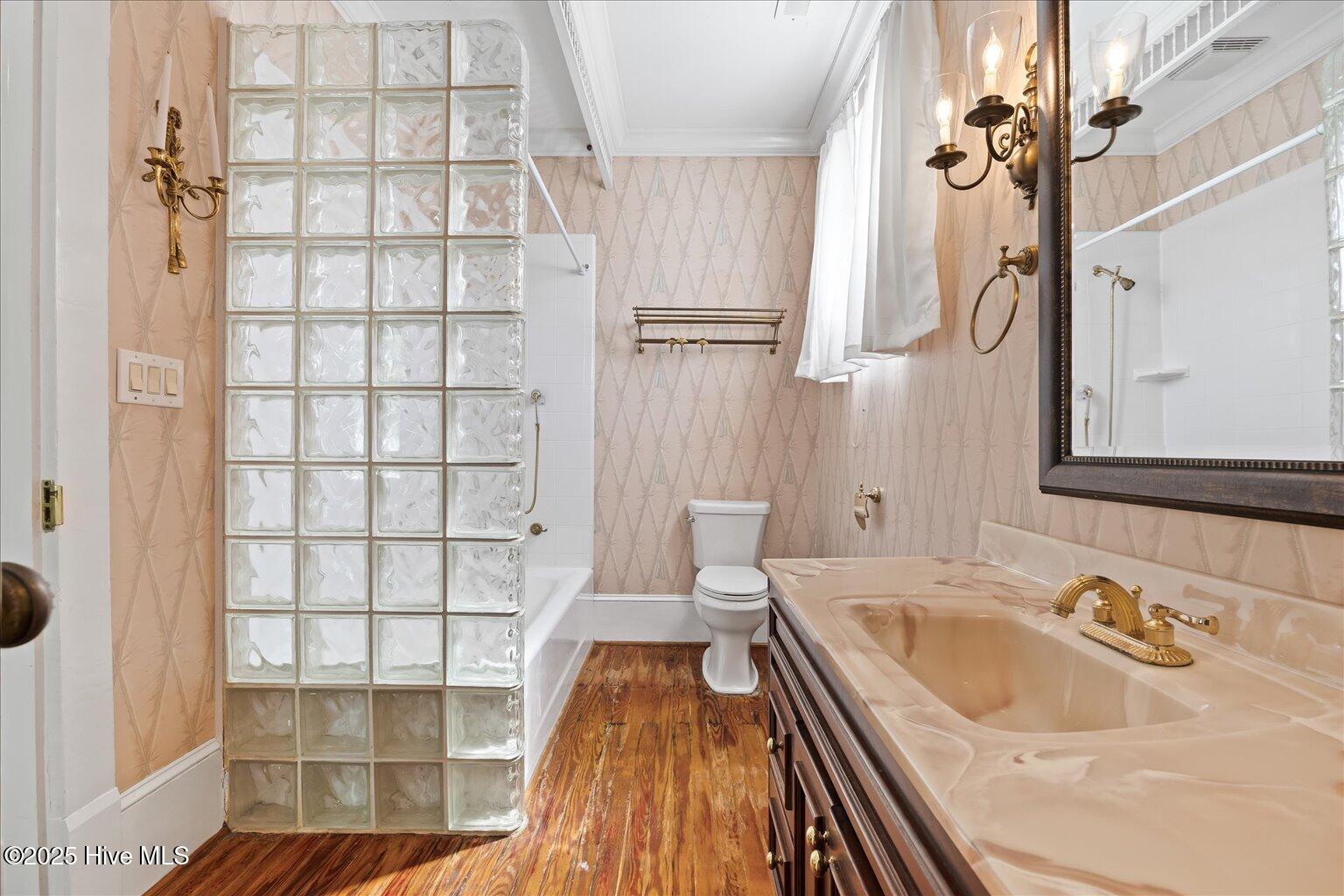 100529930 | Photo 27