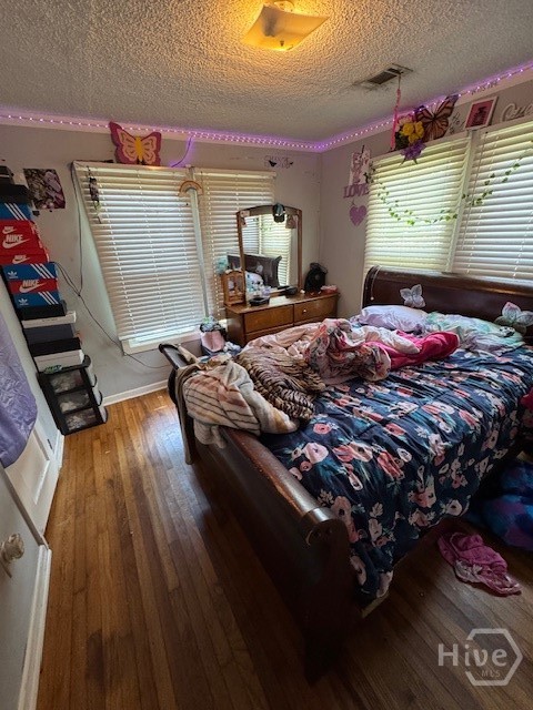 Front Bedroom1
