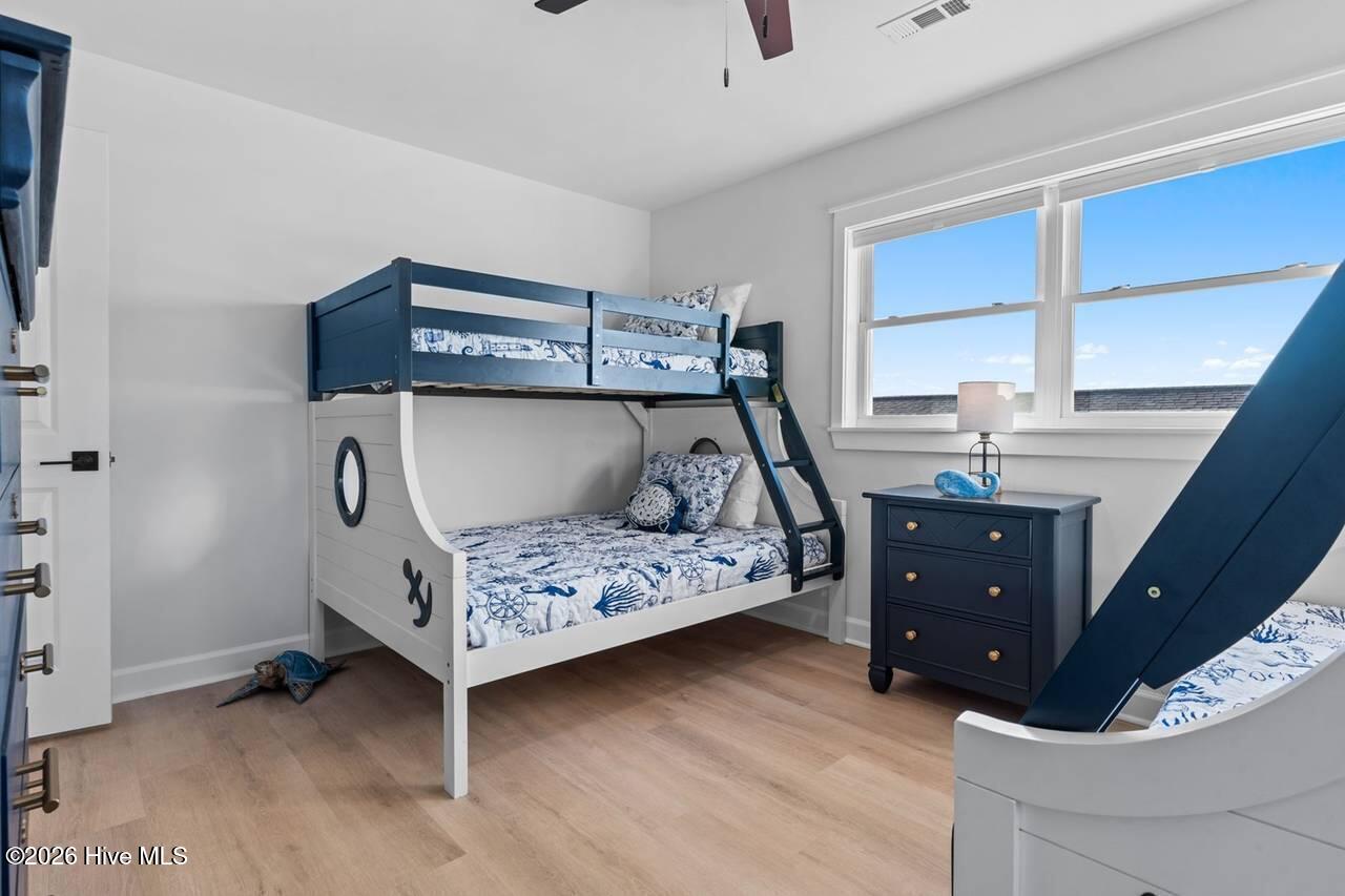 100553322 | Photo 22