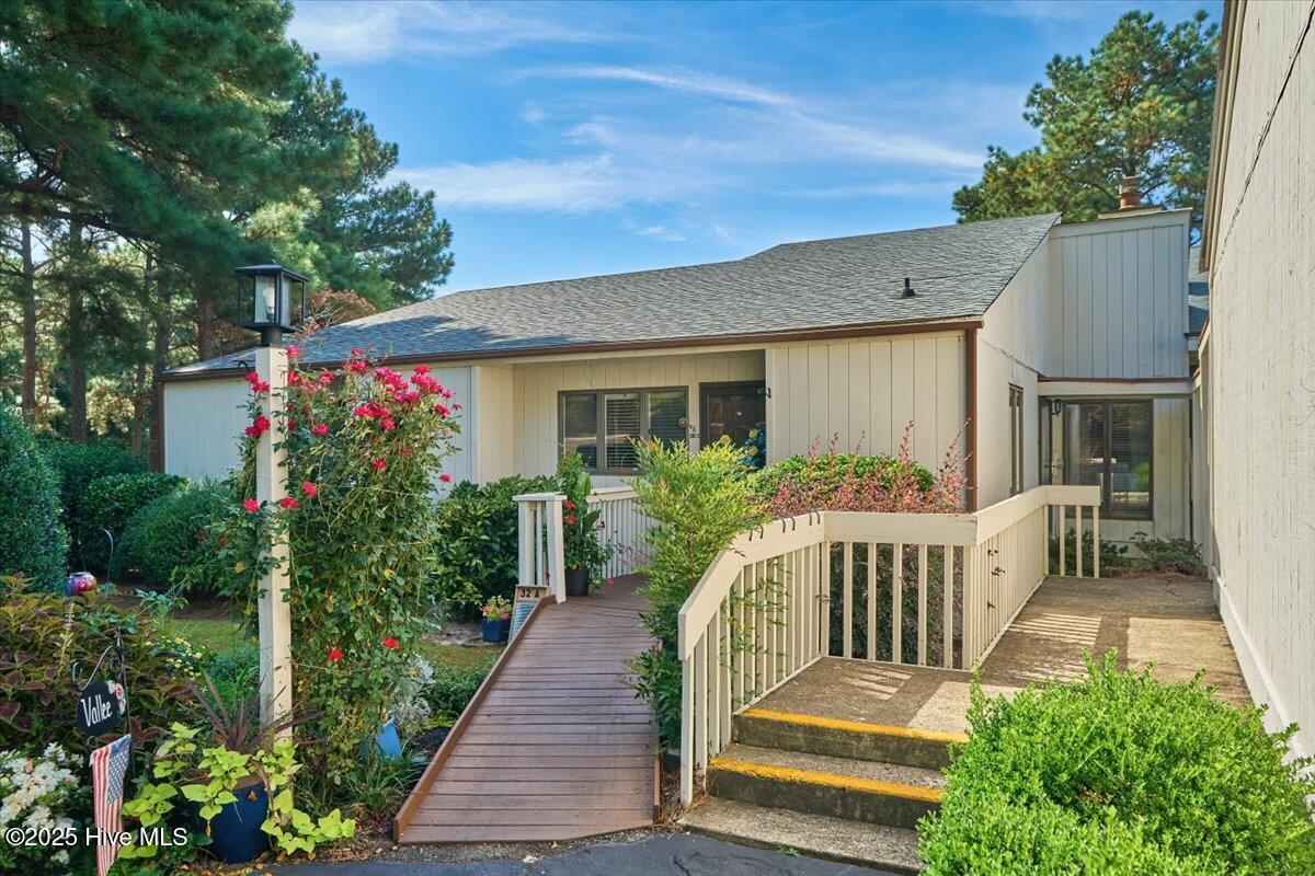 Homes for sale in Whispering Pines, NC | 32 Martin Dr, Whispering Pines, NC 28327 | MLS# 100529701