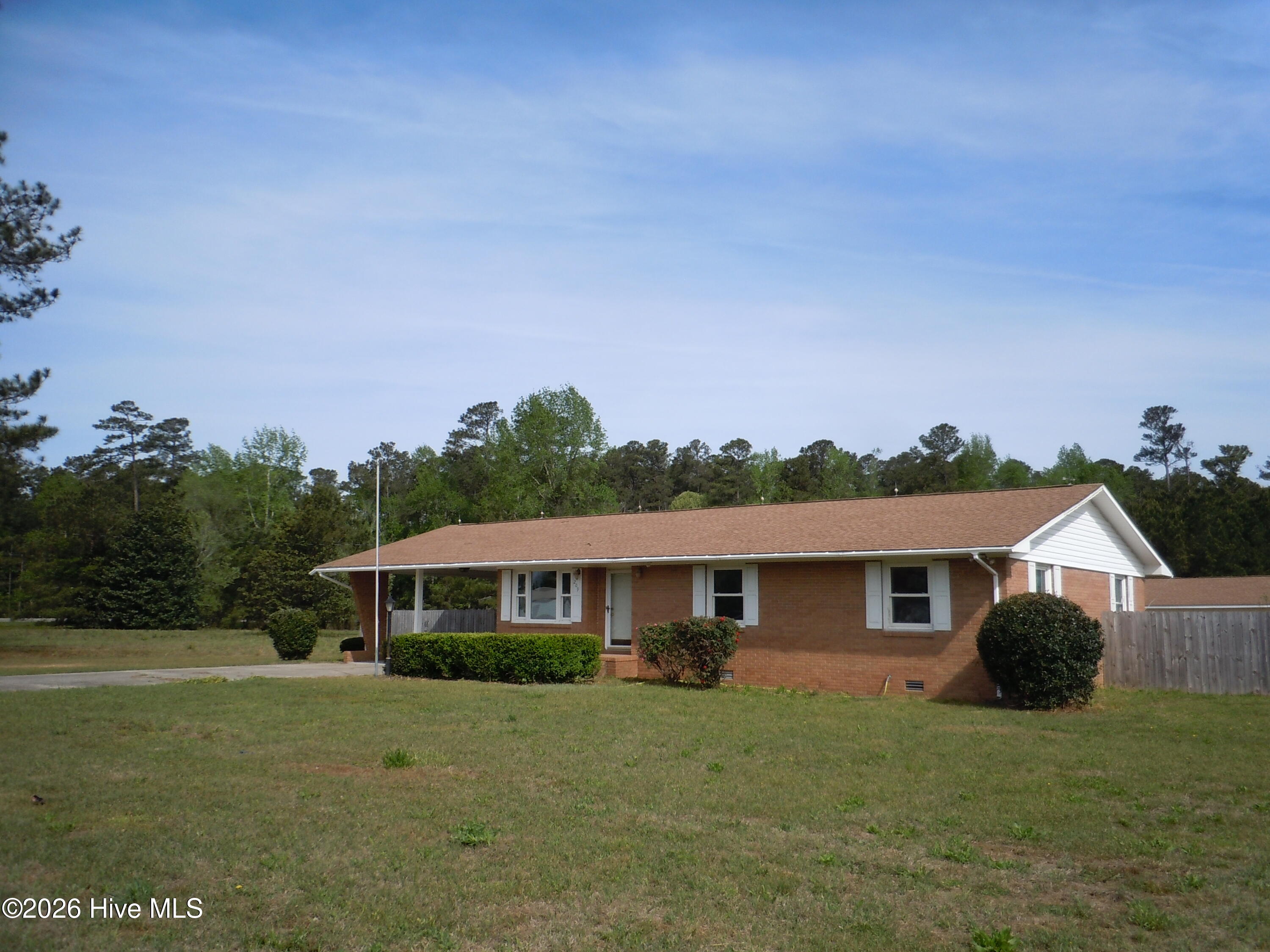 100565752 | Photo 65