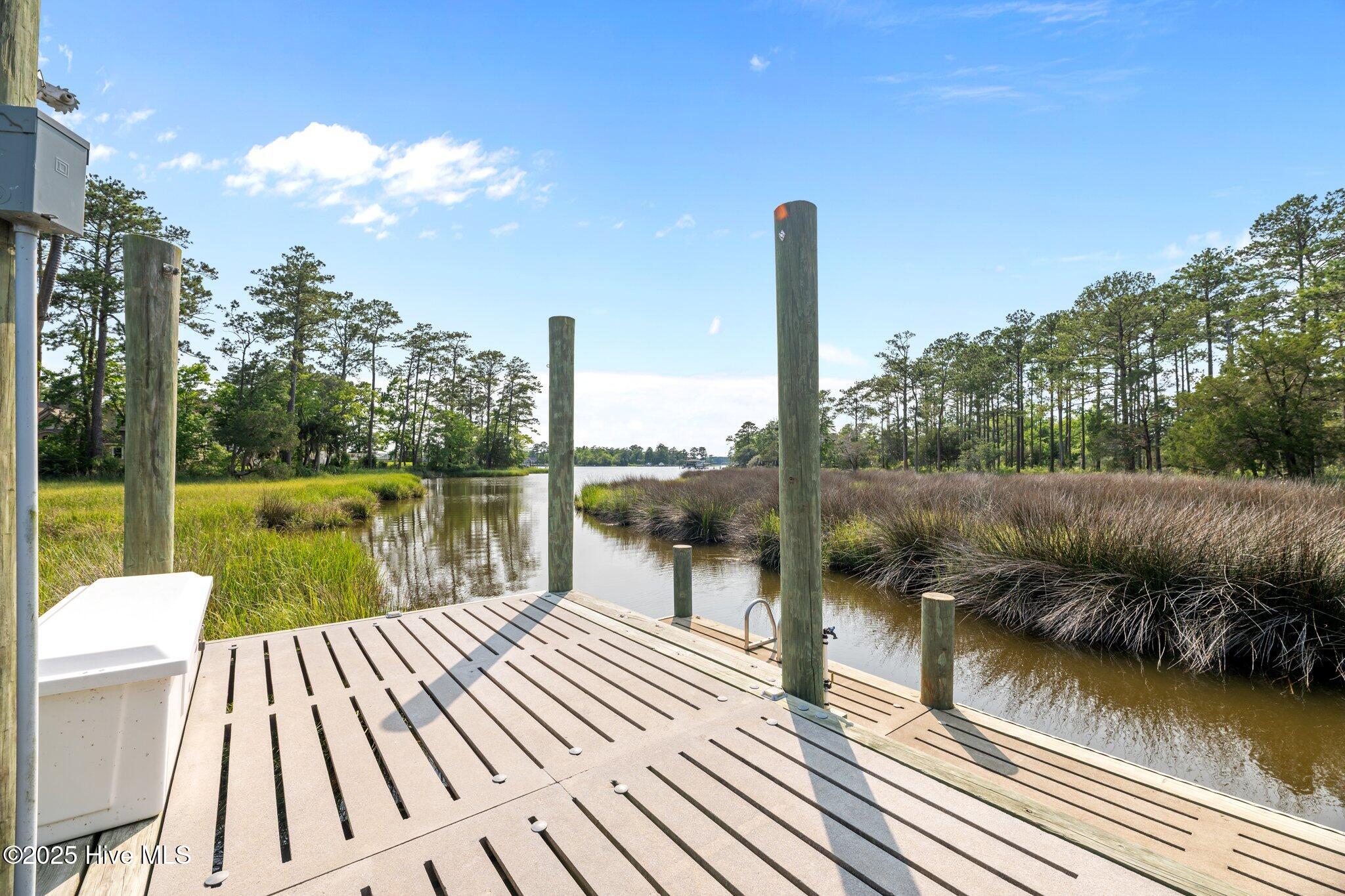 Homes for sale in Oriental, NC | 164 Cape Hatteras Pt, Oriental, NC 28571 | MLS# 100511793