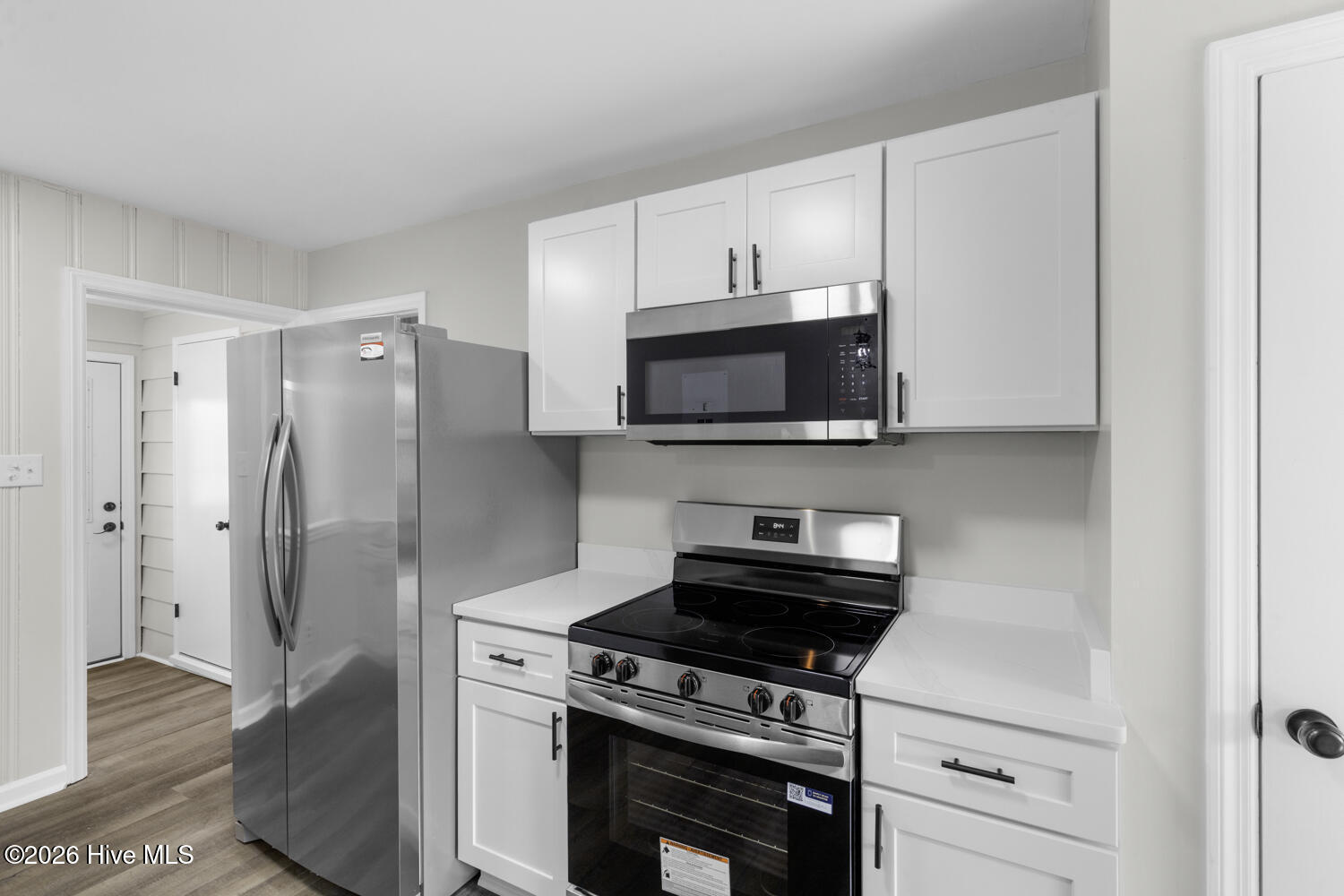 100549019 | Photo 15