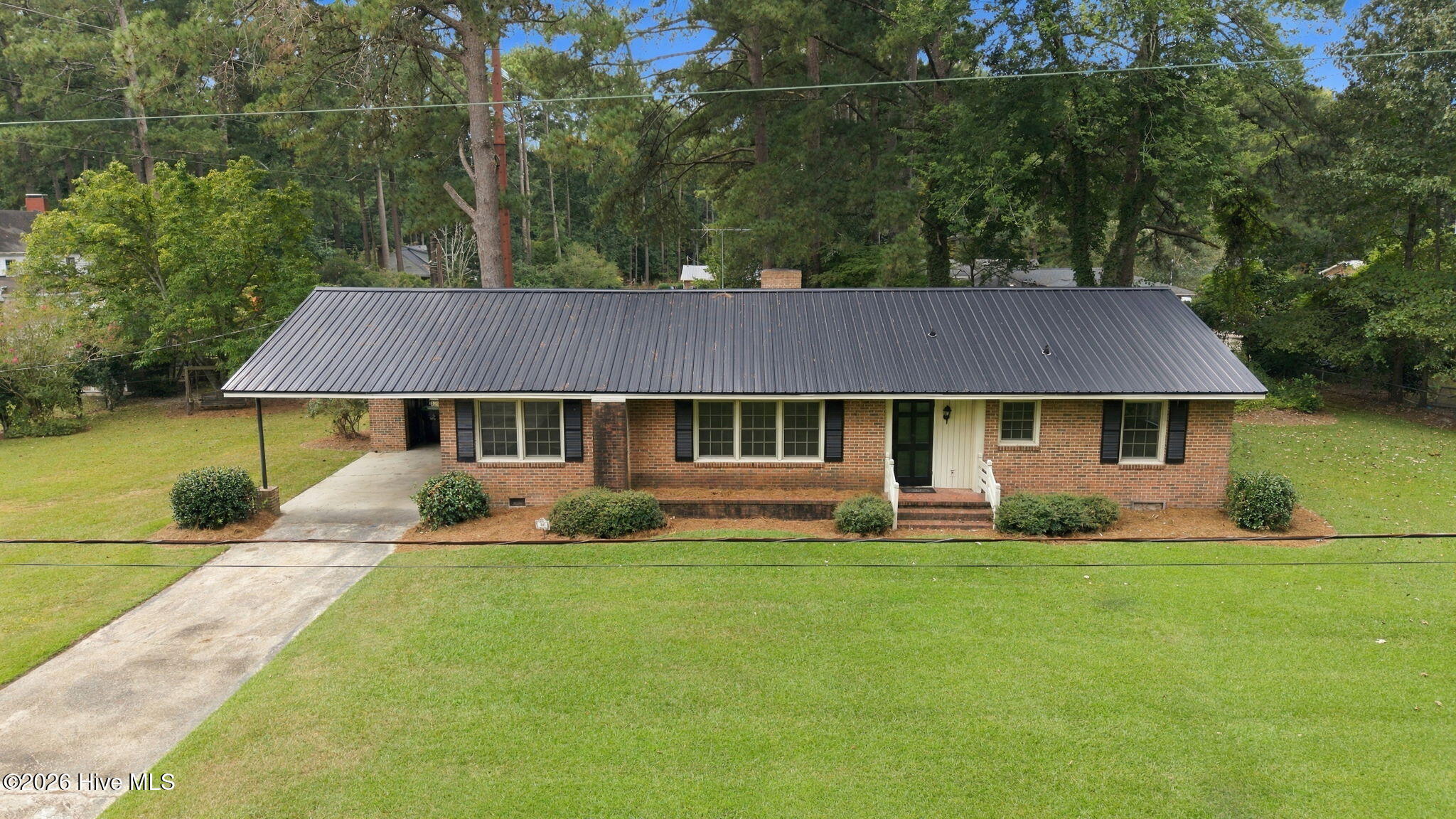 Photo 3 of Single family home for sale at 405 S Broad St, Robersonville, NC 27871 | MLS# 100600512 | Listing updated on 2026-10-01