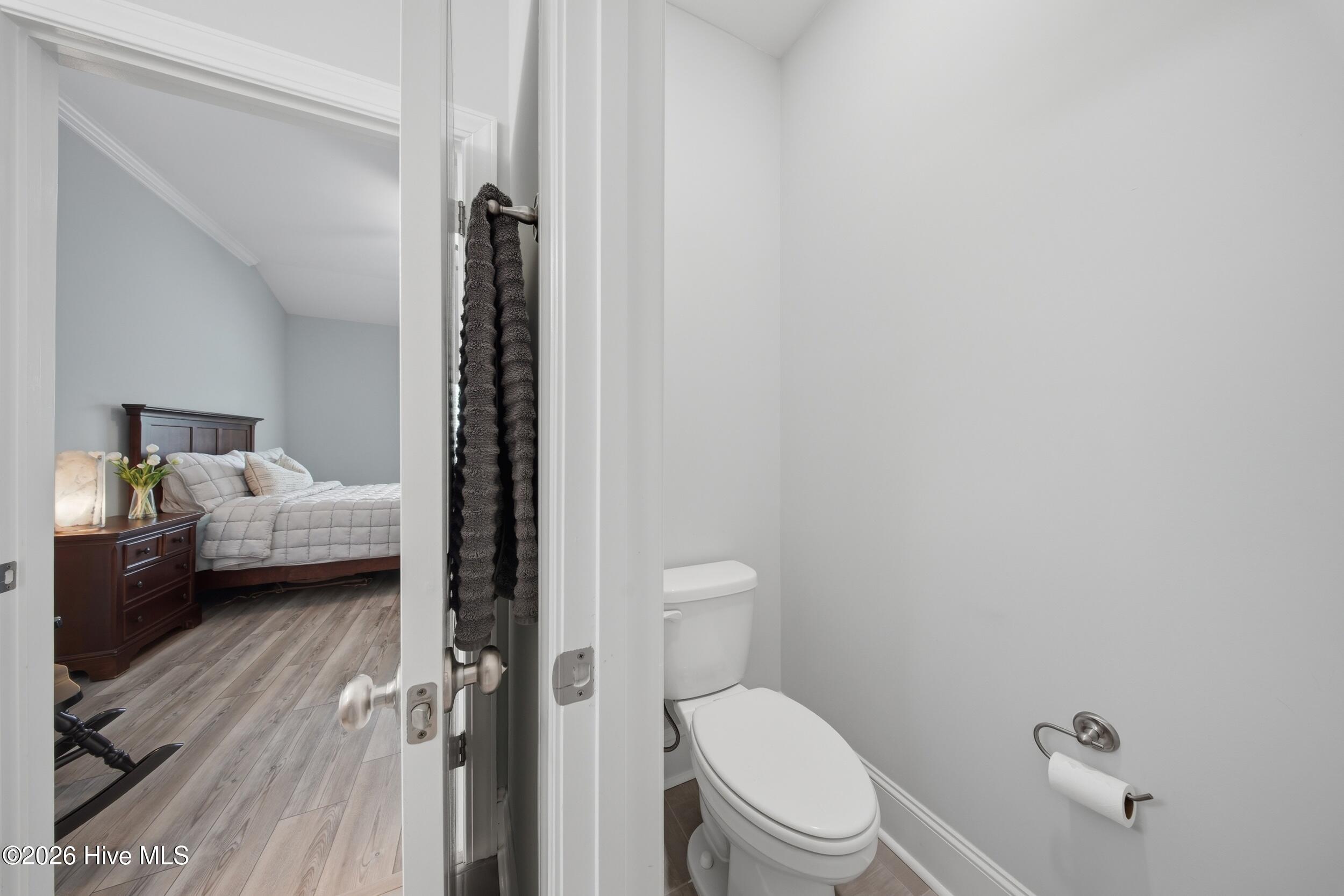 100565779 | Photo 30