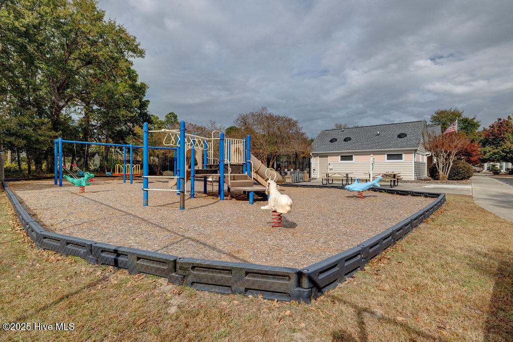 100543965 | Photo 47