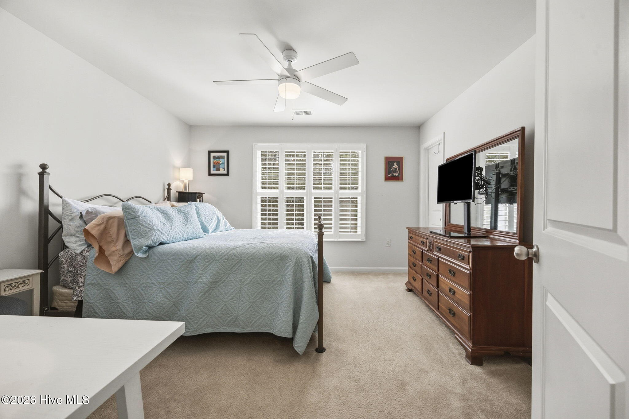 100553227 | Photo 21