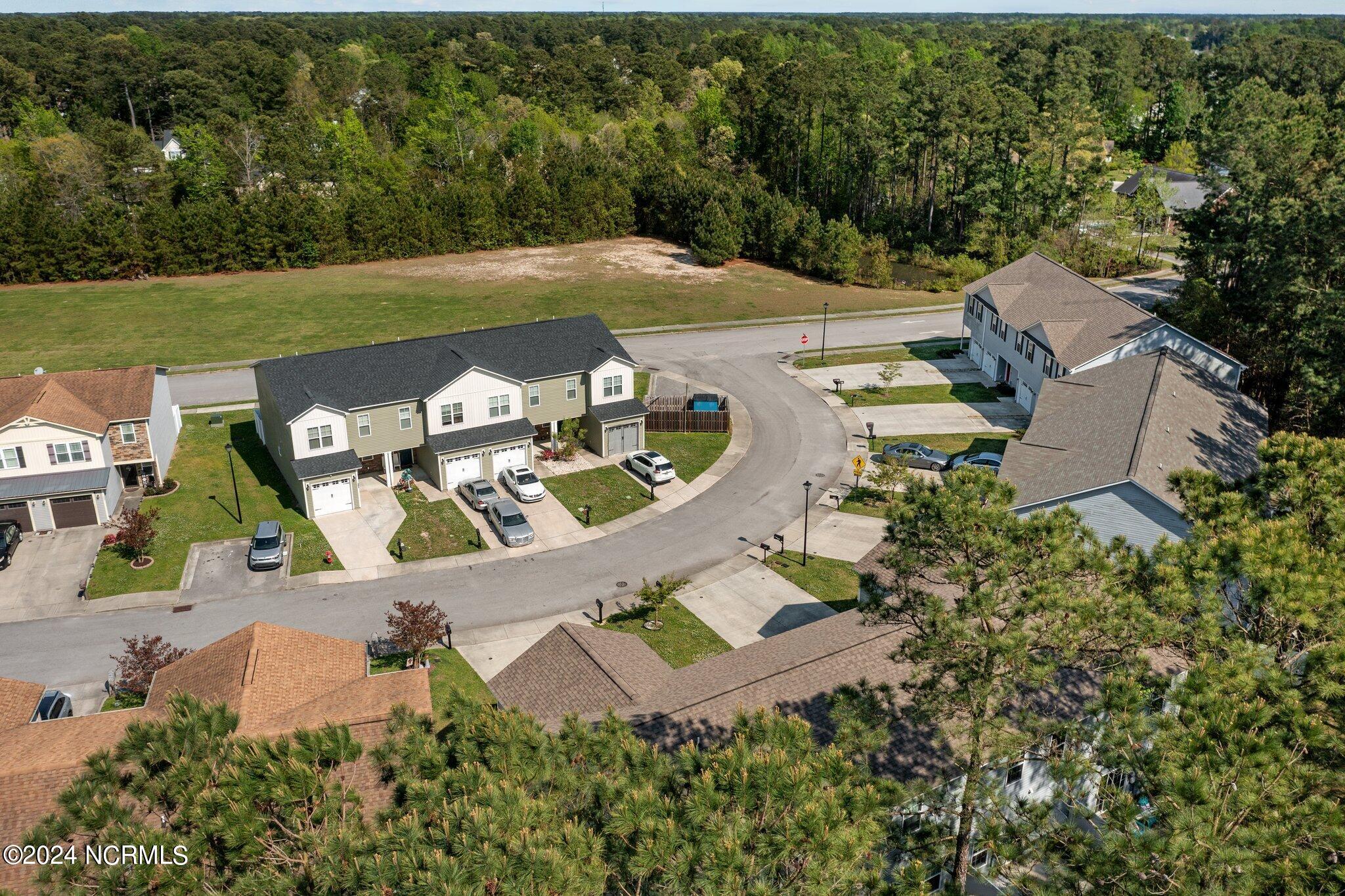 100567210 | Photo 20